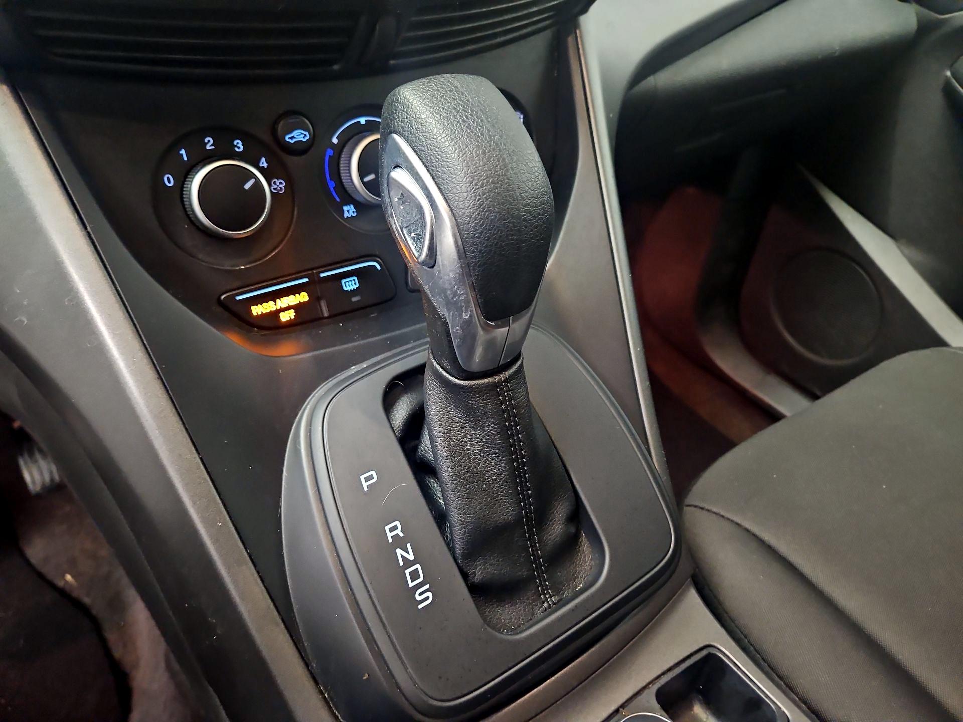 Thumbnail: 2016 Ford Escape - 17