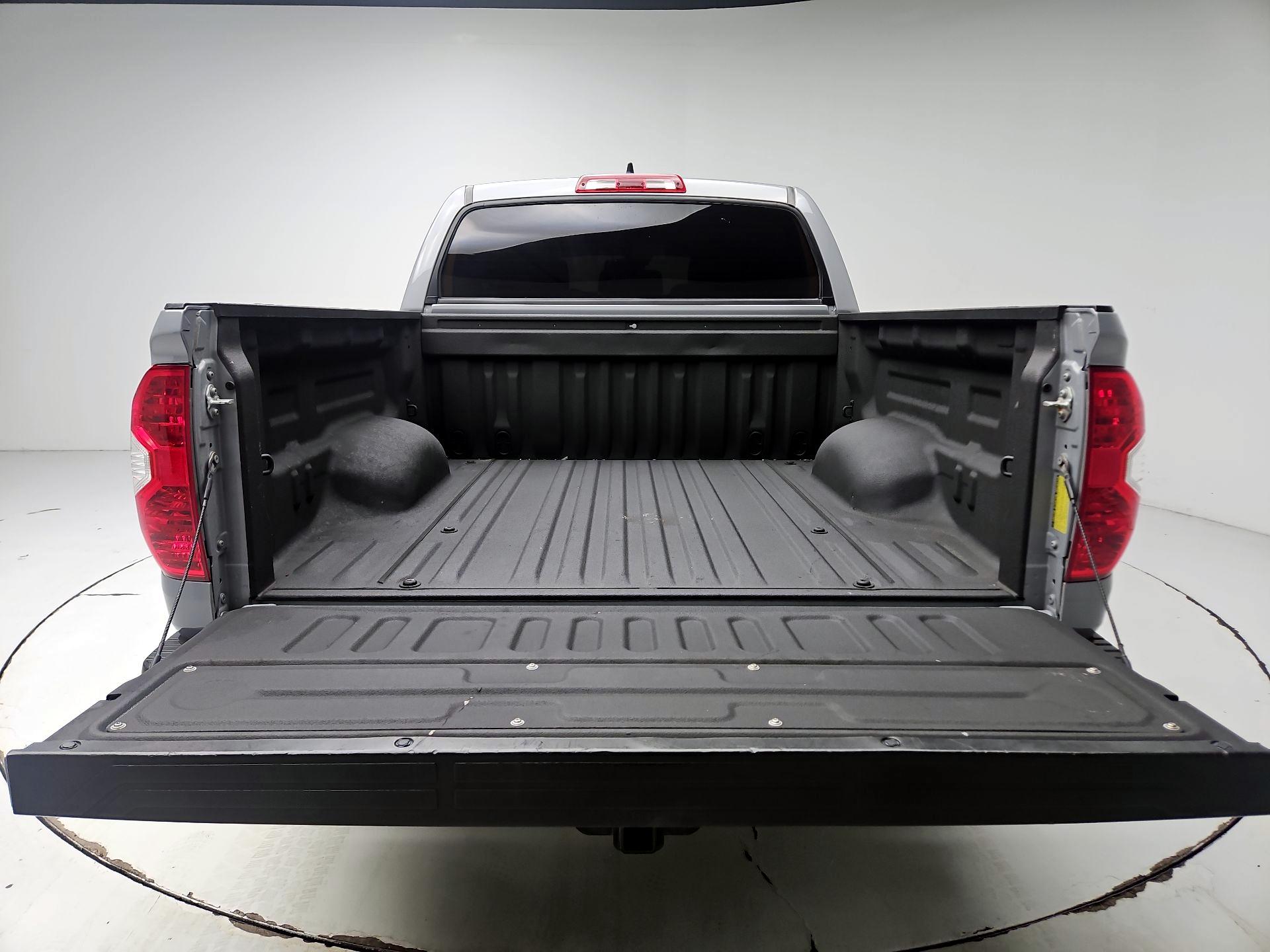 Thumbnail: 2021 Toyota Tundra - 20