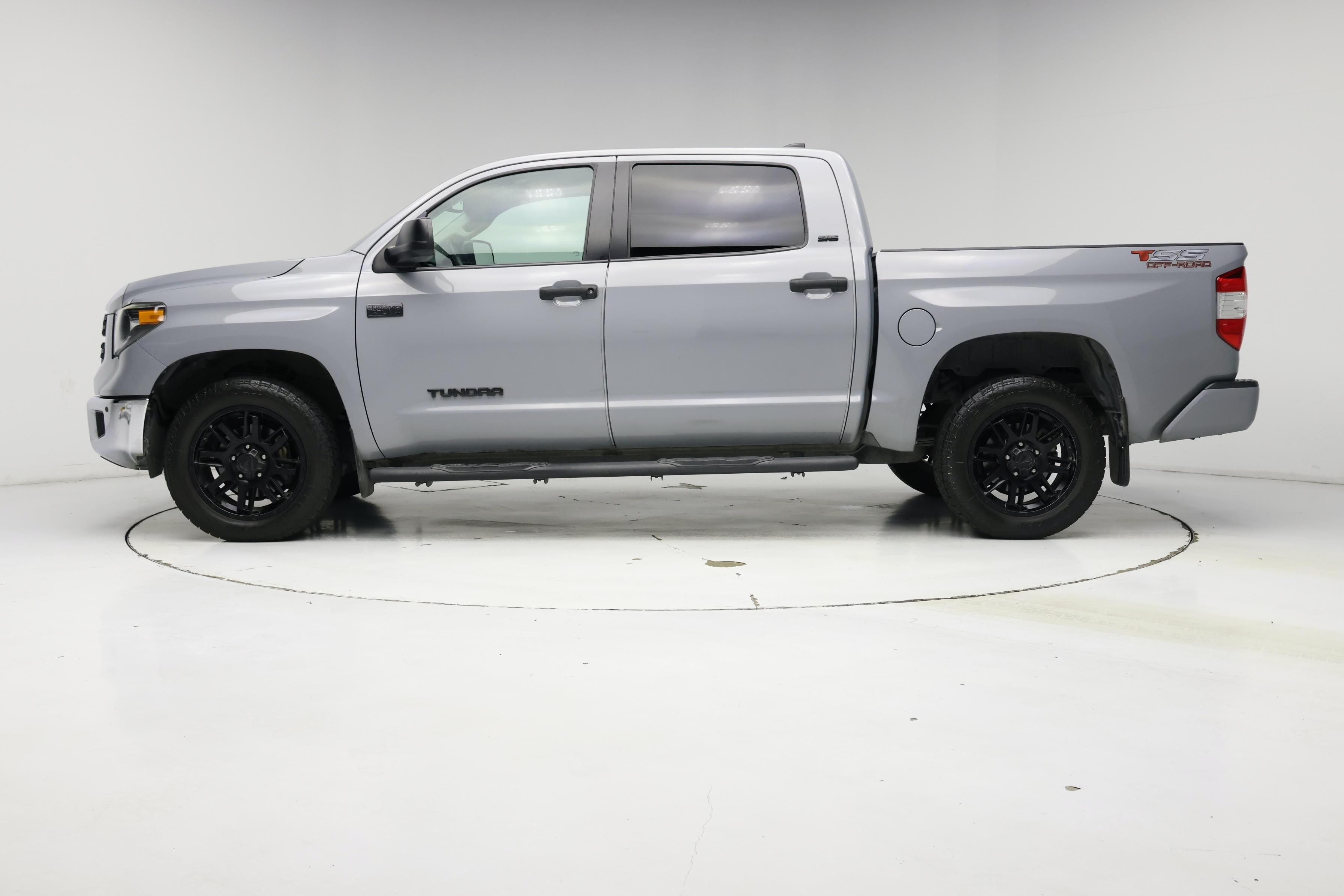 Thumbnail: 2021 Toyota Tundra - 3