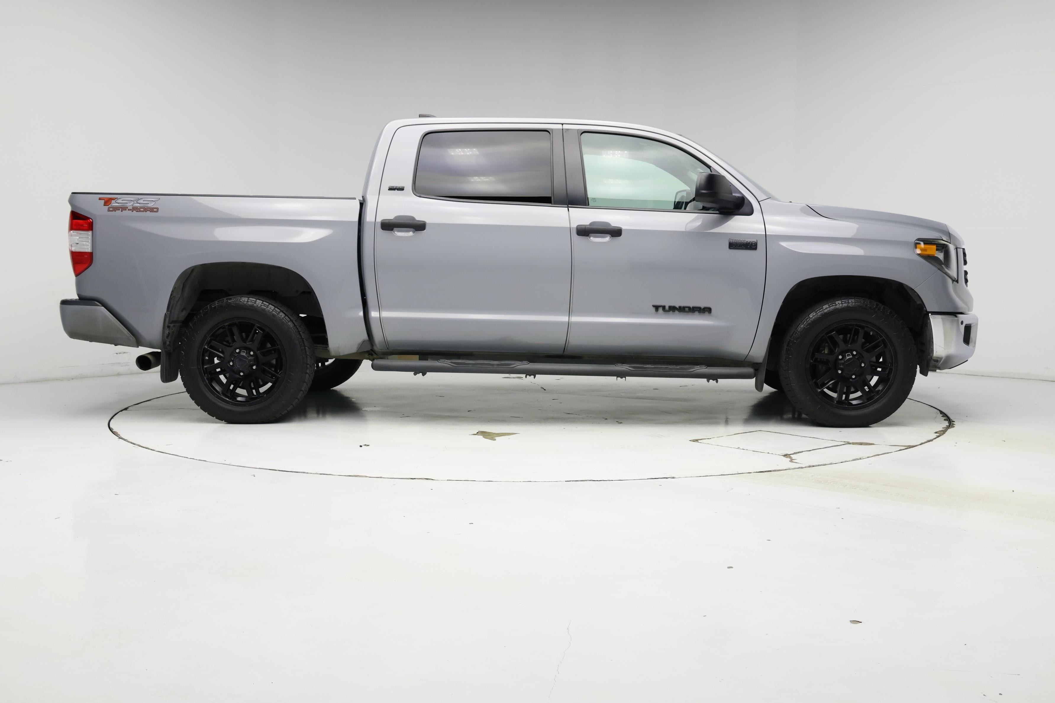 Thumbnail: 2021 Toyota Tundra - 7