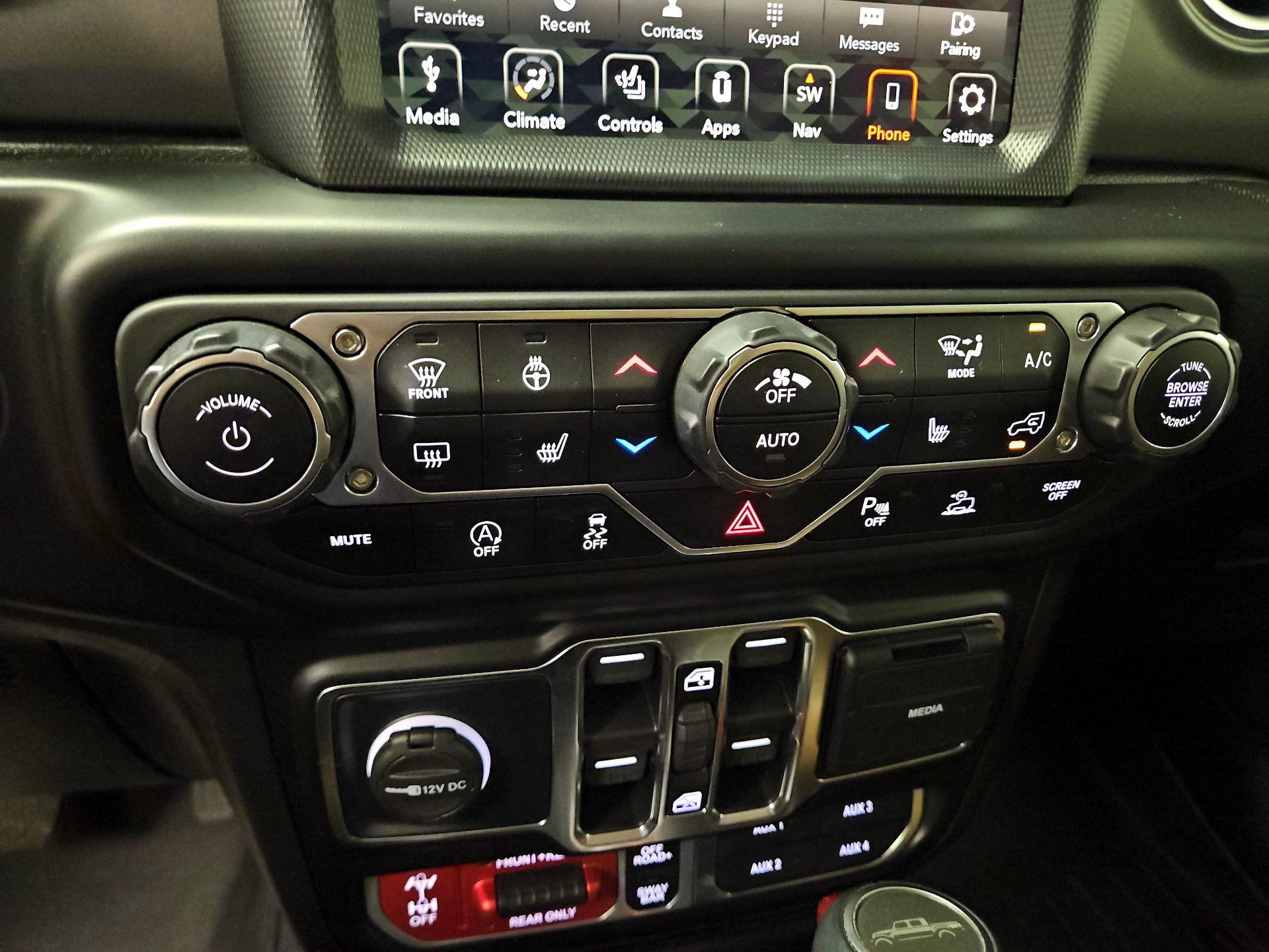 Thumbnail: 2021 Jeep Gladiator - 17