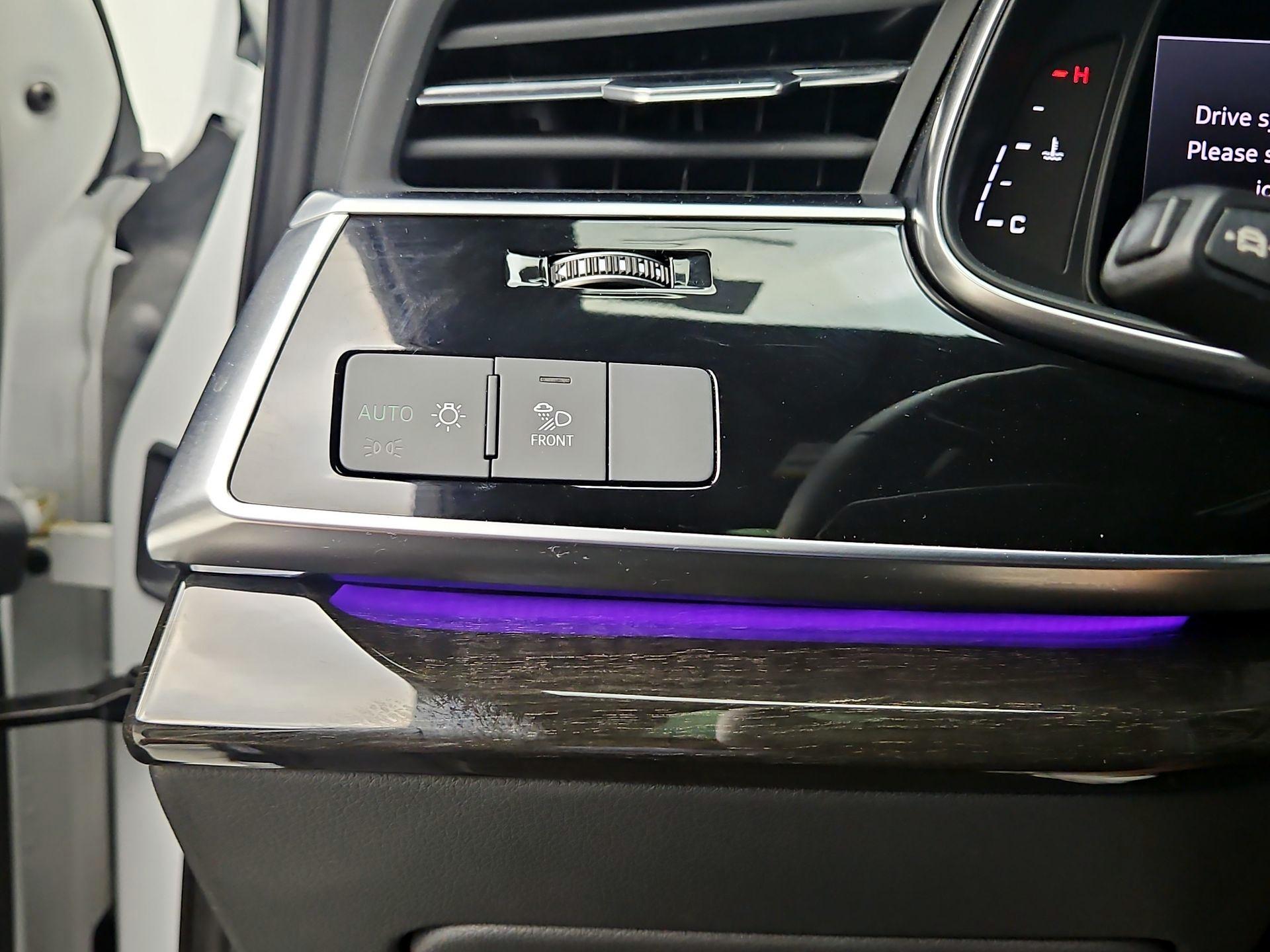 Thumbnail: 2025 Audi Q7 - 13