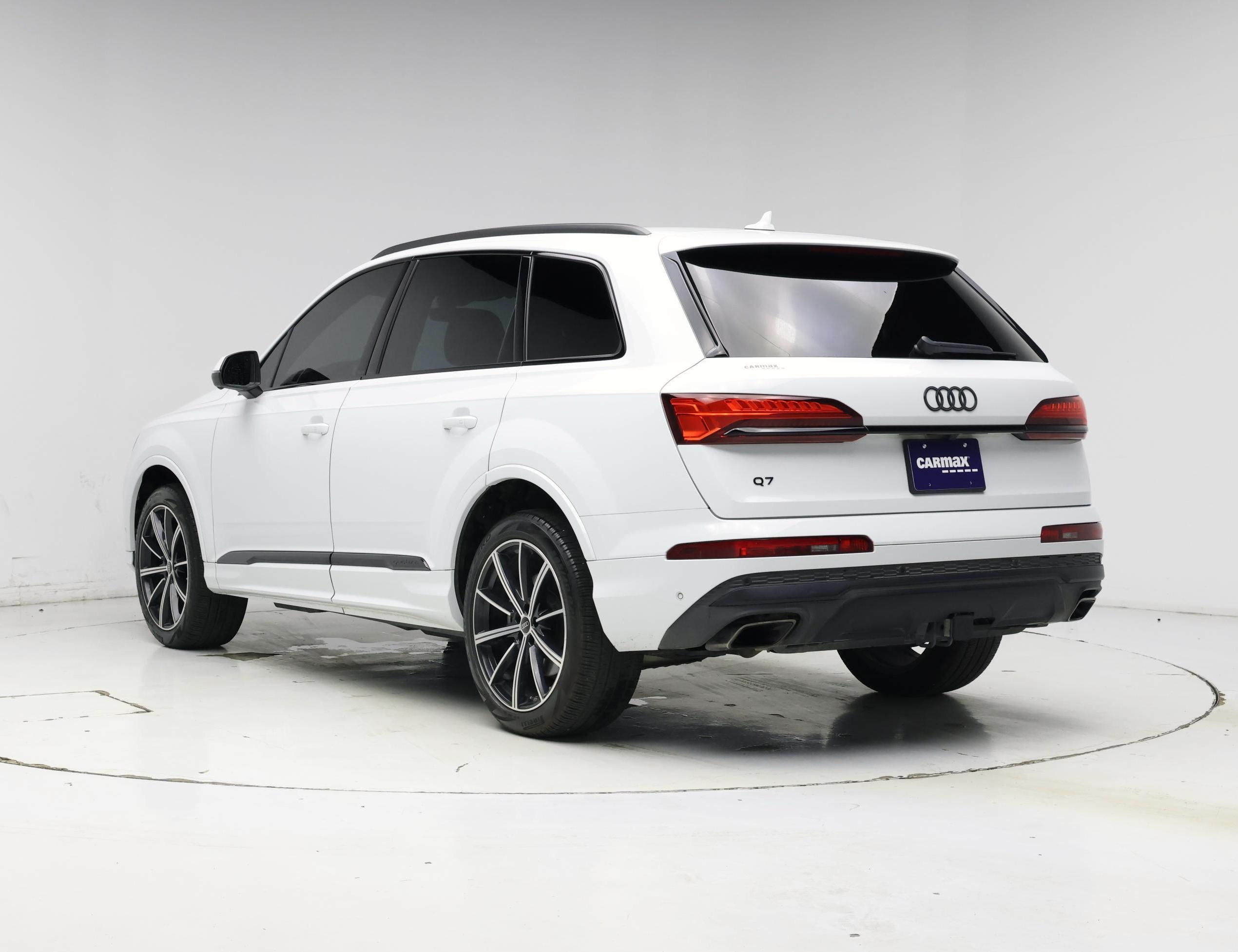 Thumbnail: 2025 Audi Q7 - 2