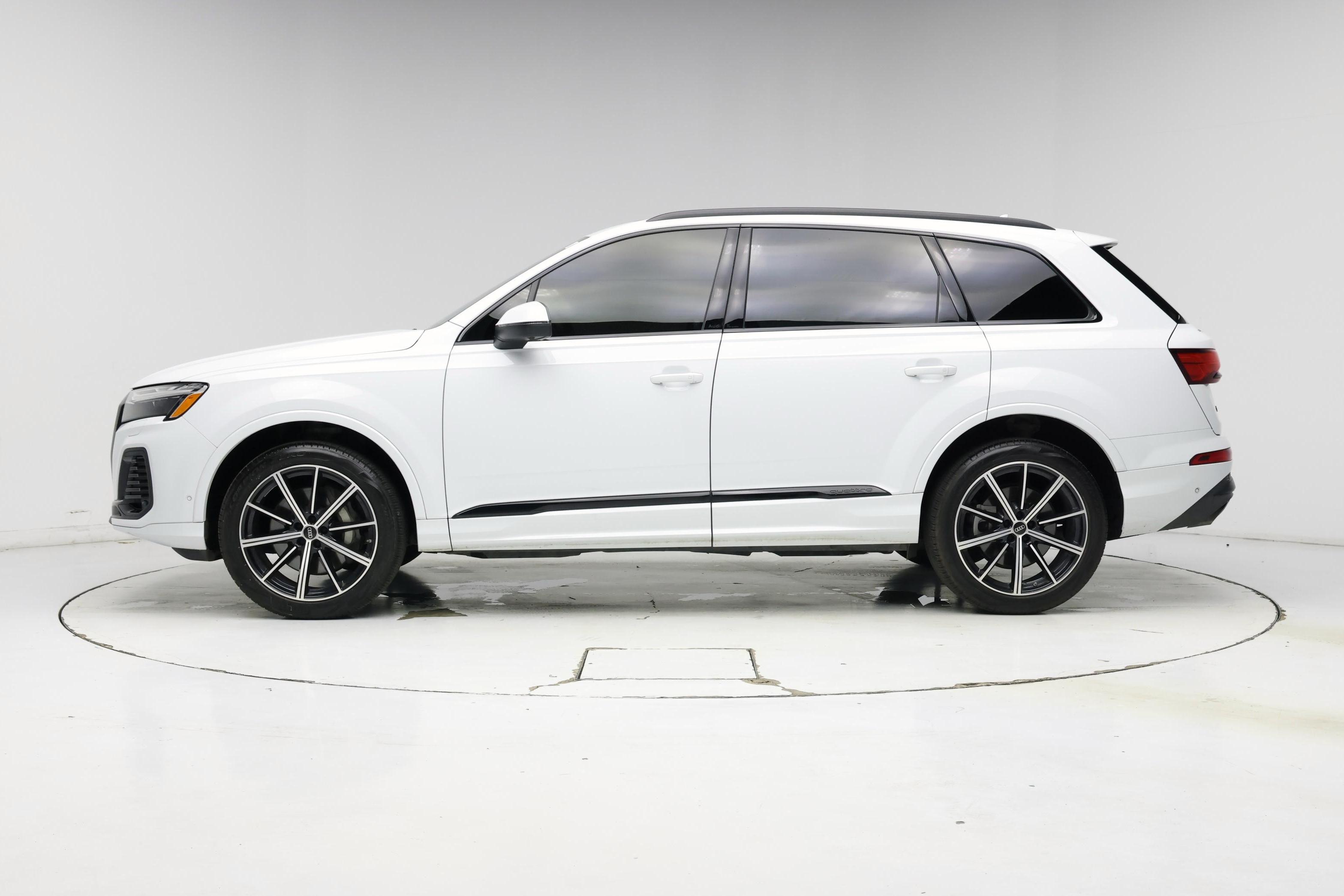 Thumbnail: 2025 Audi Q7 - 3