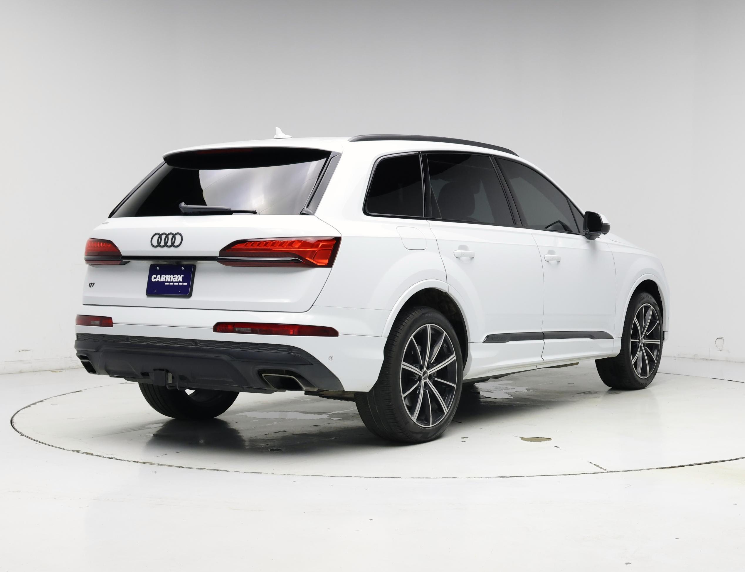 Thumbnail: 2025 Audi Q7 - 8