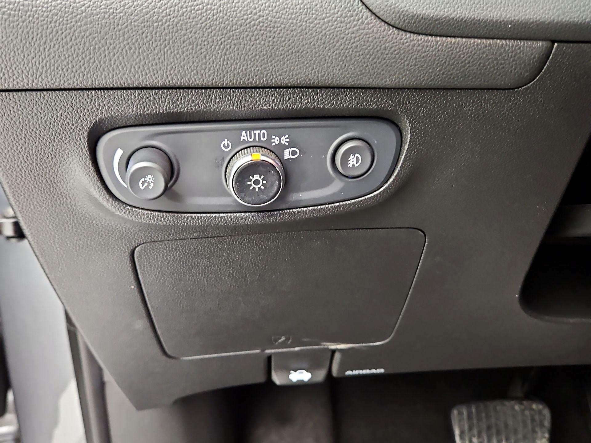 Thumbnail: 2021 Buick Encore GX - 13