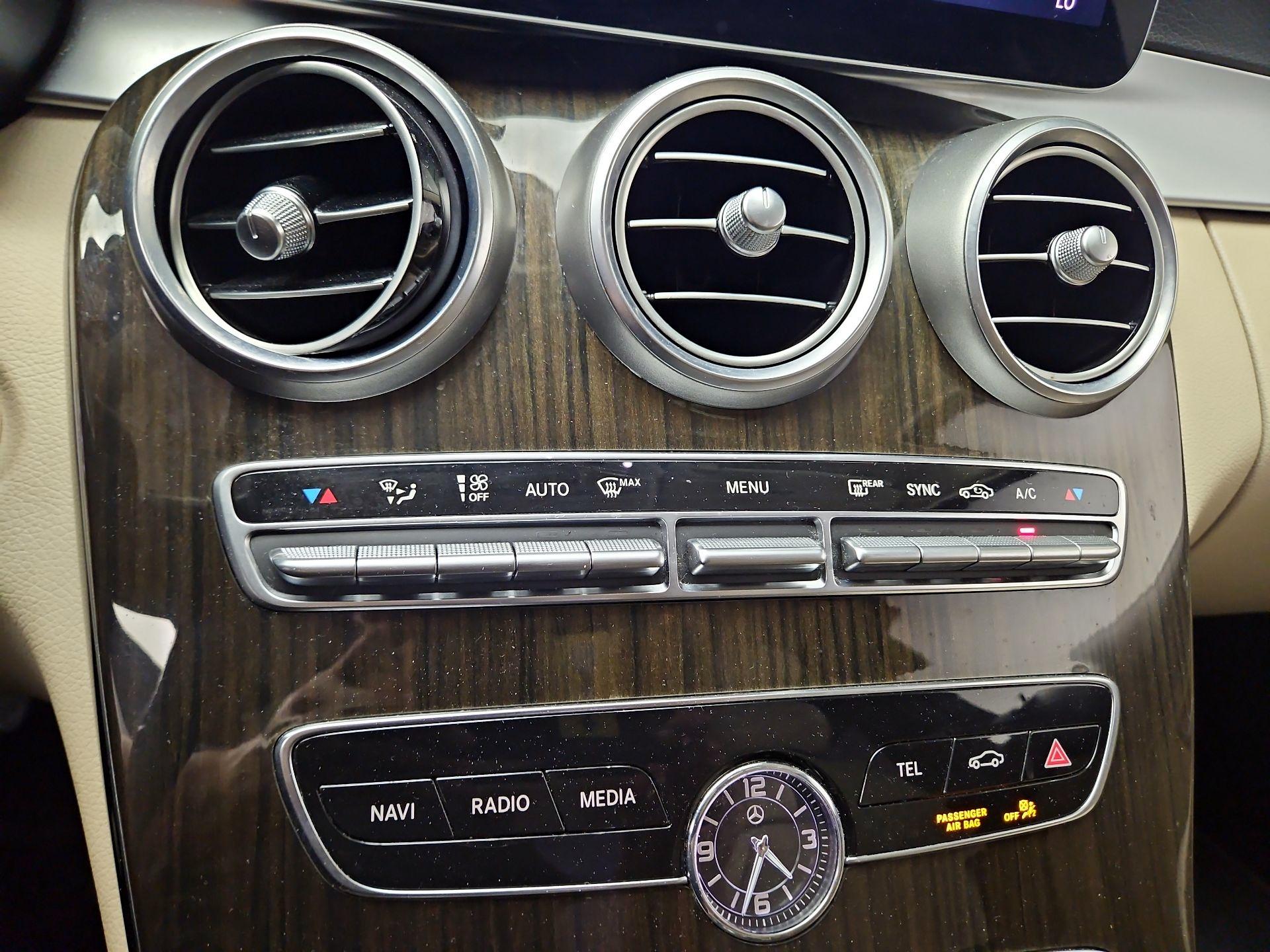 Thumbnail: 2019 Mercedes-Benz C-Class - 16