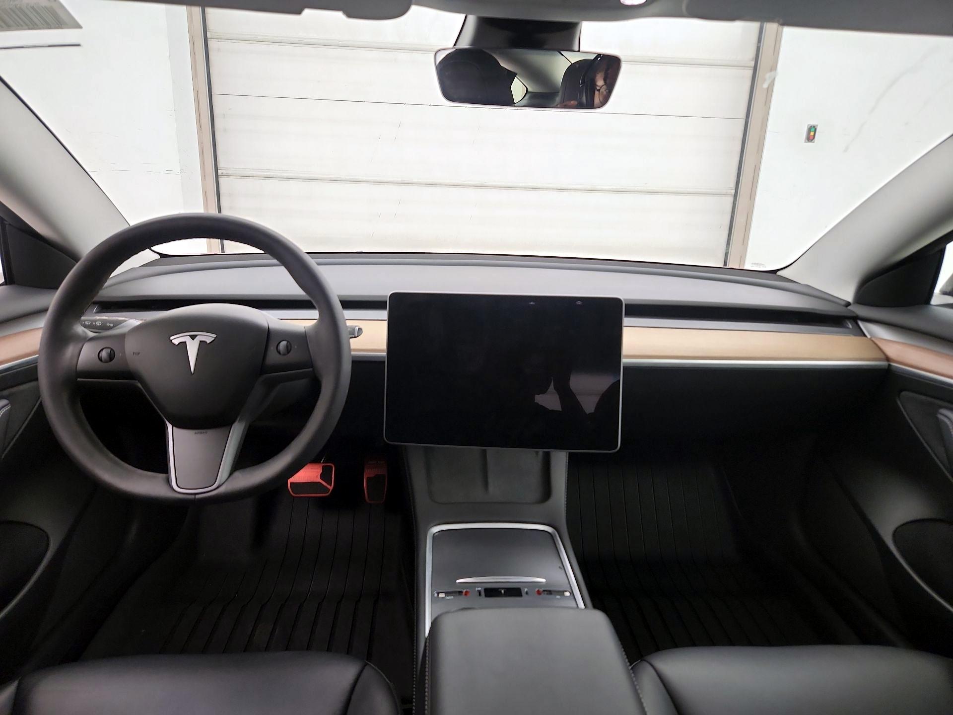 Thumbnail: 2023 Tesla Model 3 - 9