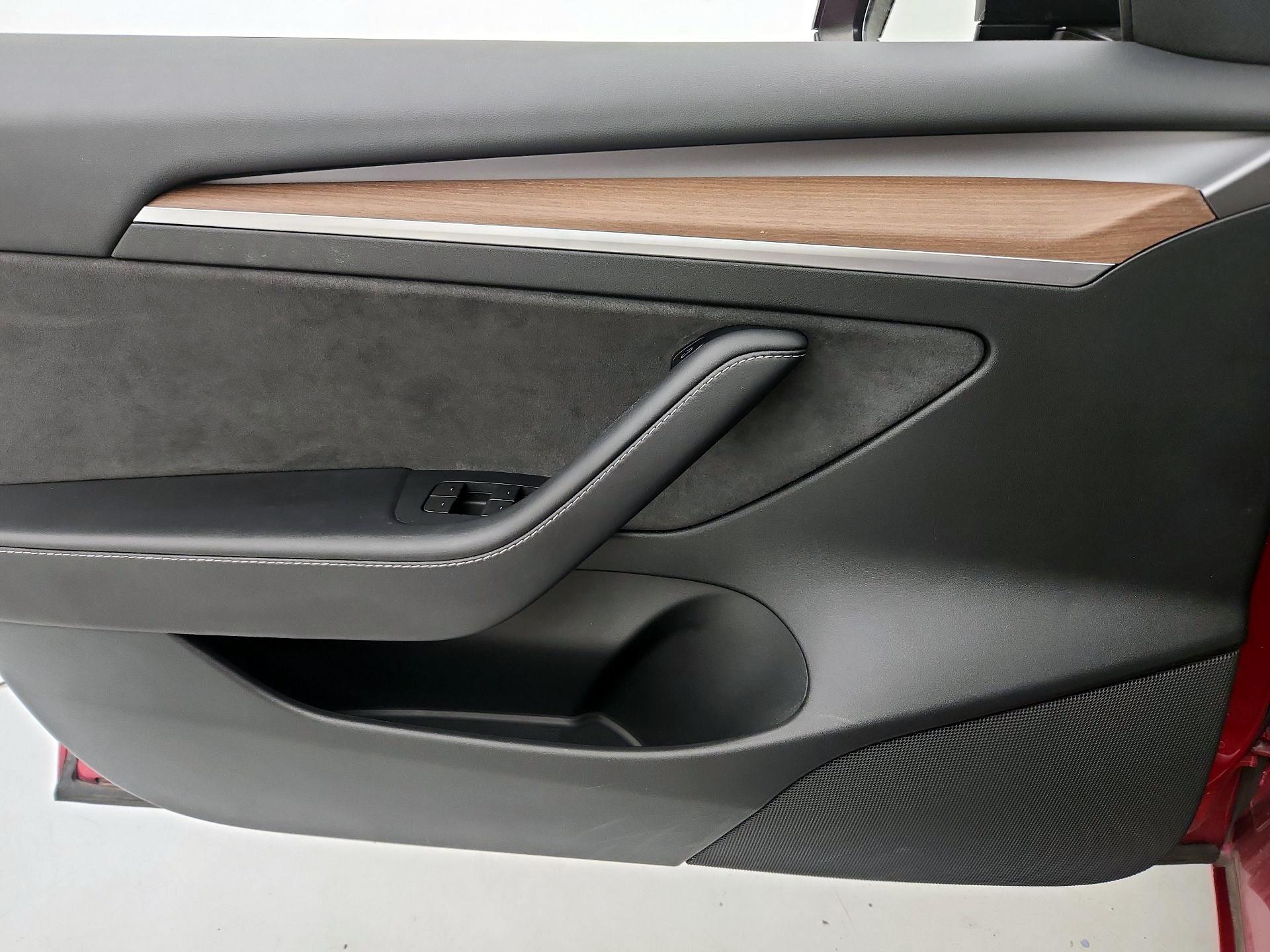 Thumbnail: 2023 Tesla Model 3 - 12