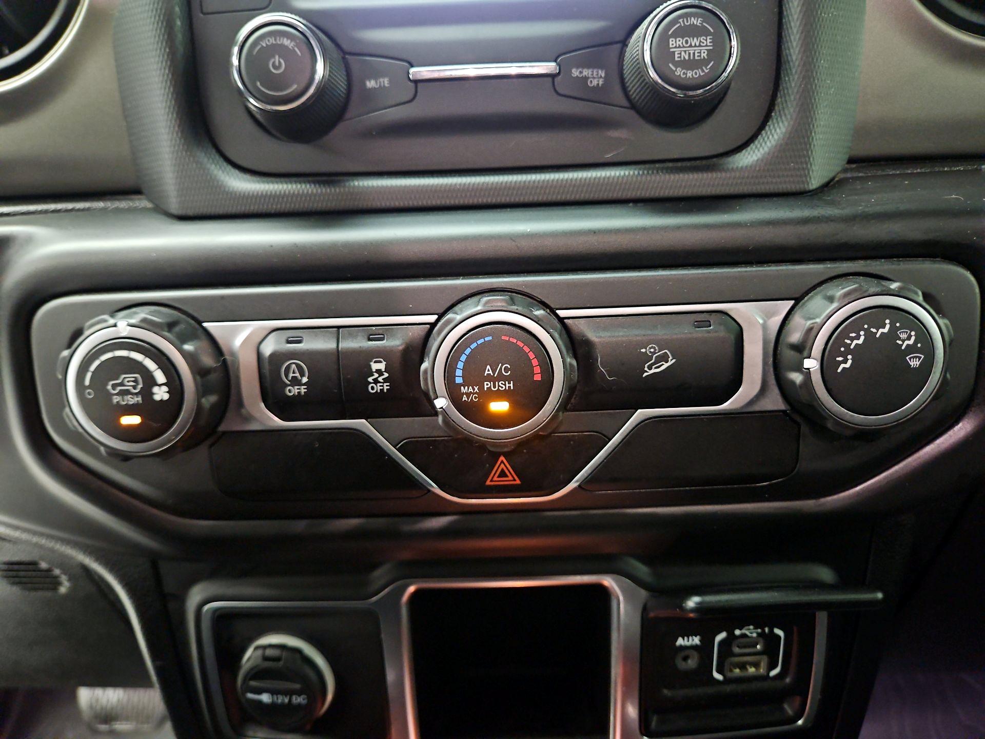 Thumbnail: 2021 Jeep Wrangler - 16