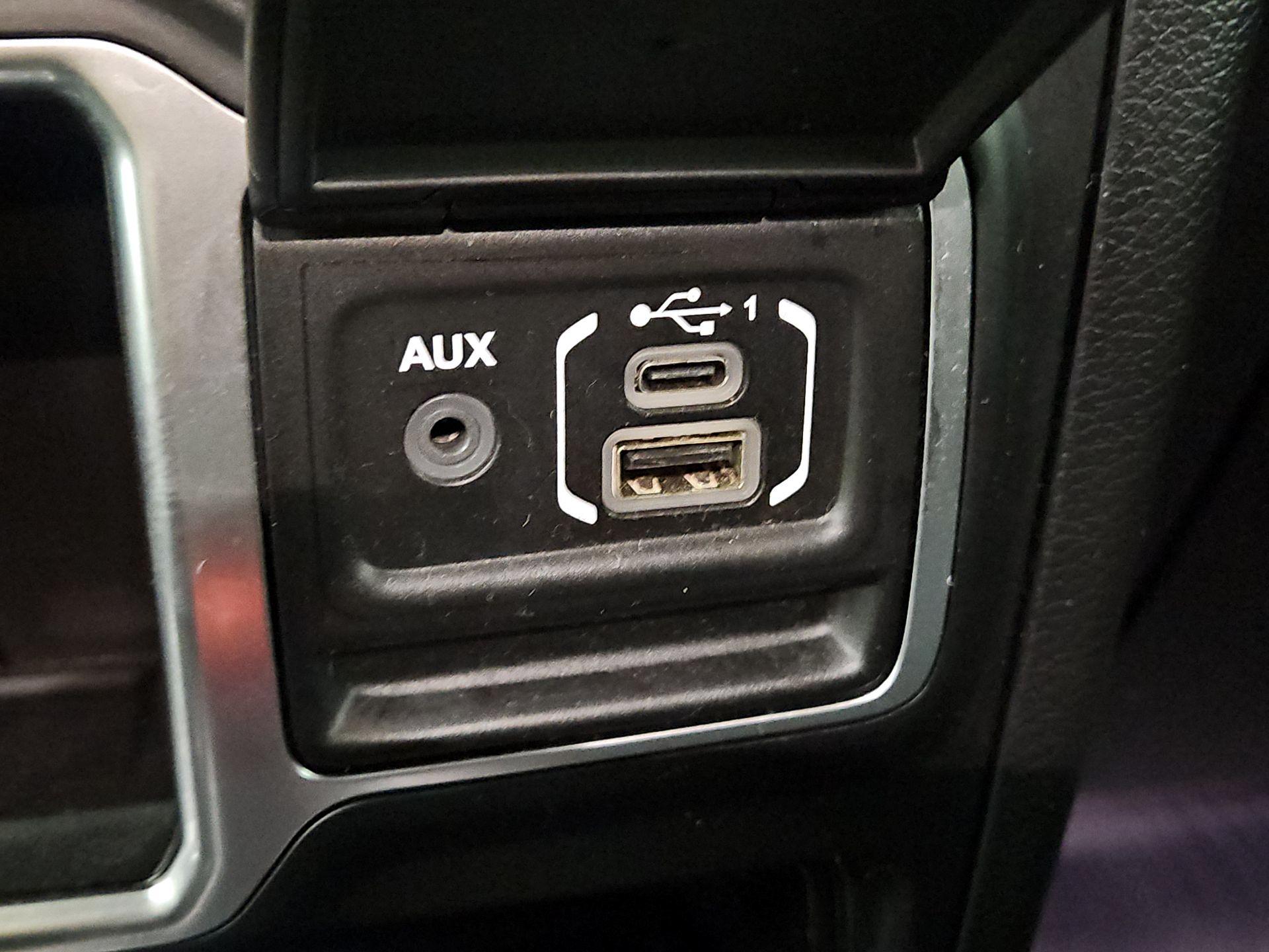 Thumbnail: 2021 Jeep Wrangler - 18