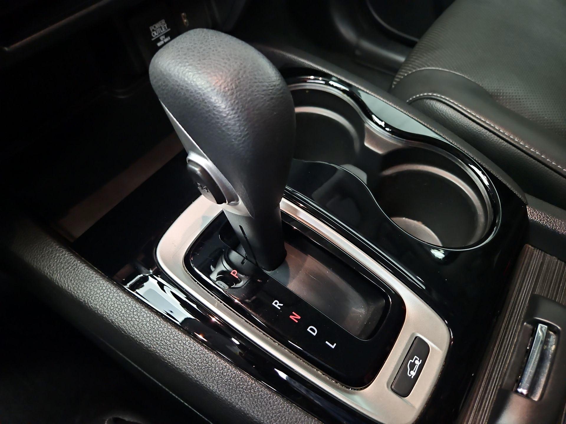 Thumbnail: 2019 Honda Ridgeline - 17