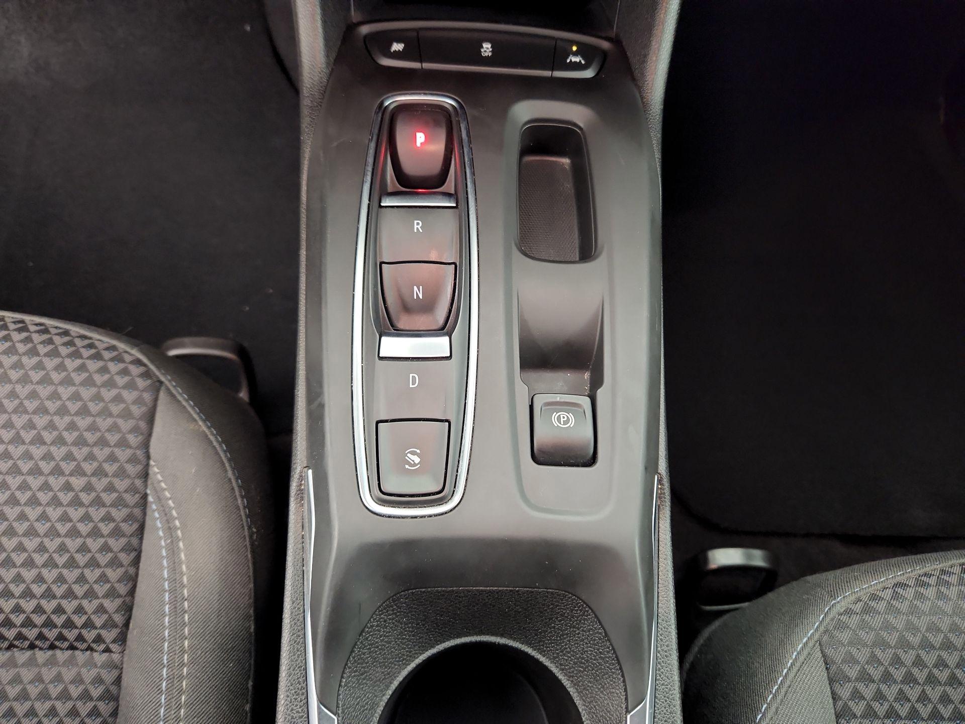 Thumbnail: 2023 Chevrolet Bolt EV - 17