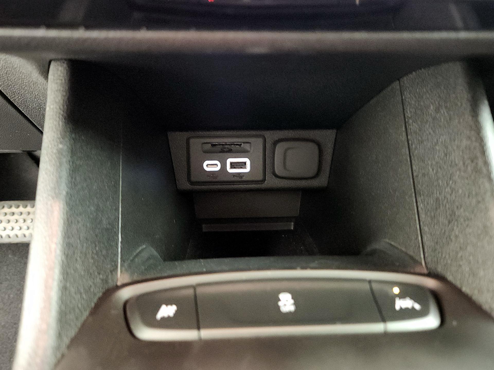 Thumbnail: 2023 Chevrolet Bolt EV - 18