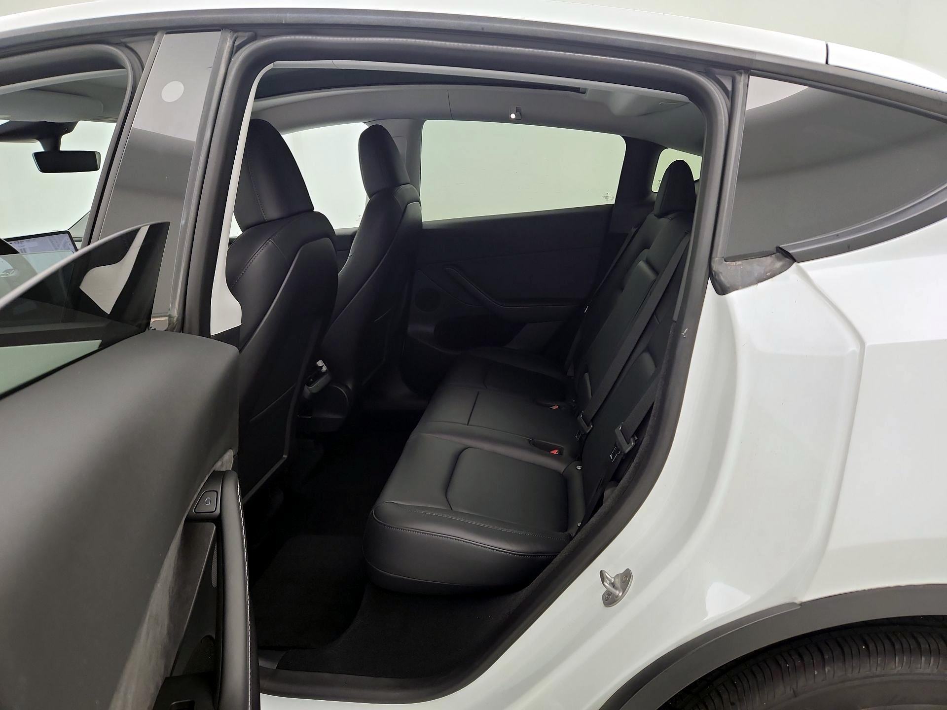 Thumbnail: 2023 Tesla Model Y - 20