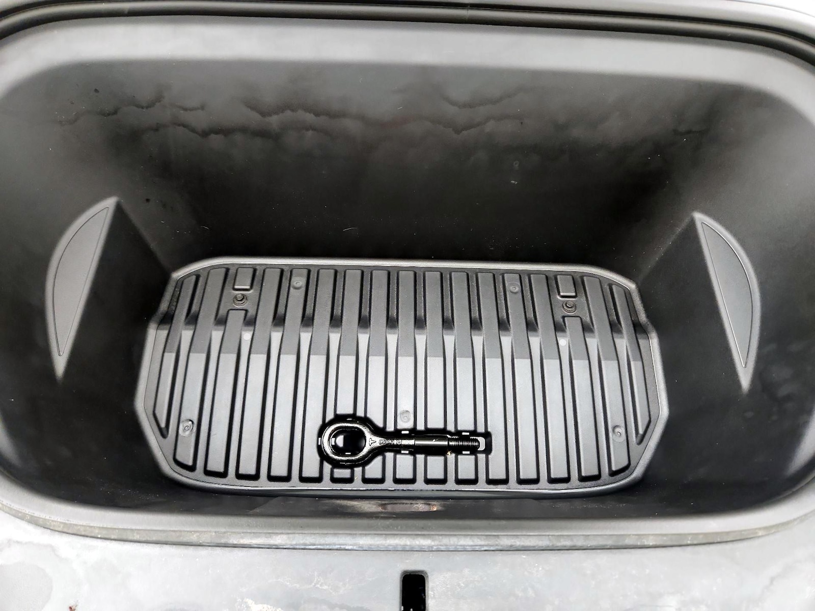 2023 Tesla Model Y Long Range - Photo 23