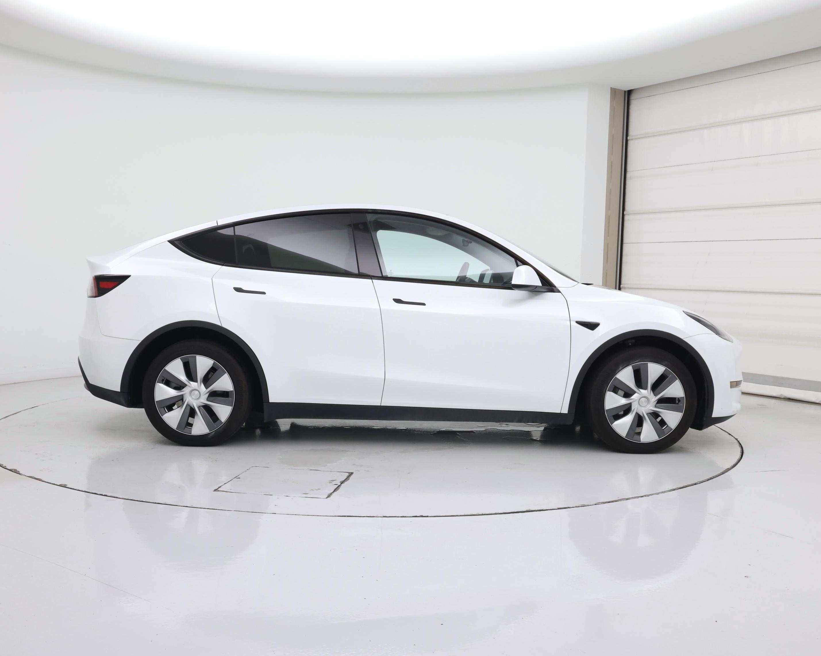 Thumbnail: 2023 Tesla Model Y - 7