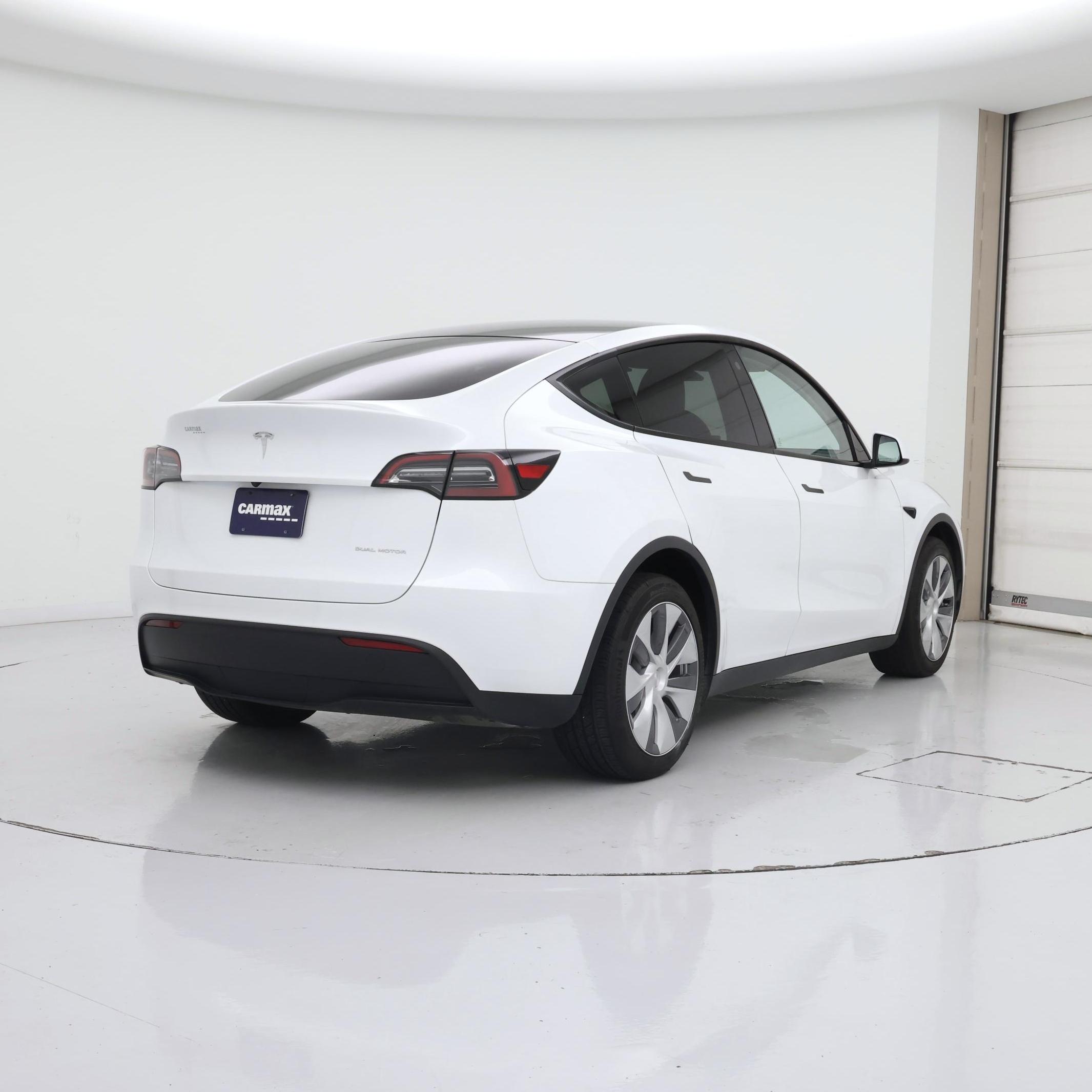 Thumbnail: 2023 Tesla Model Y - 8