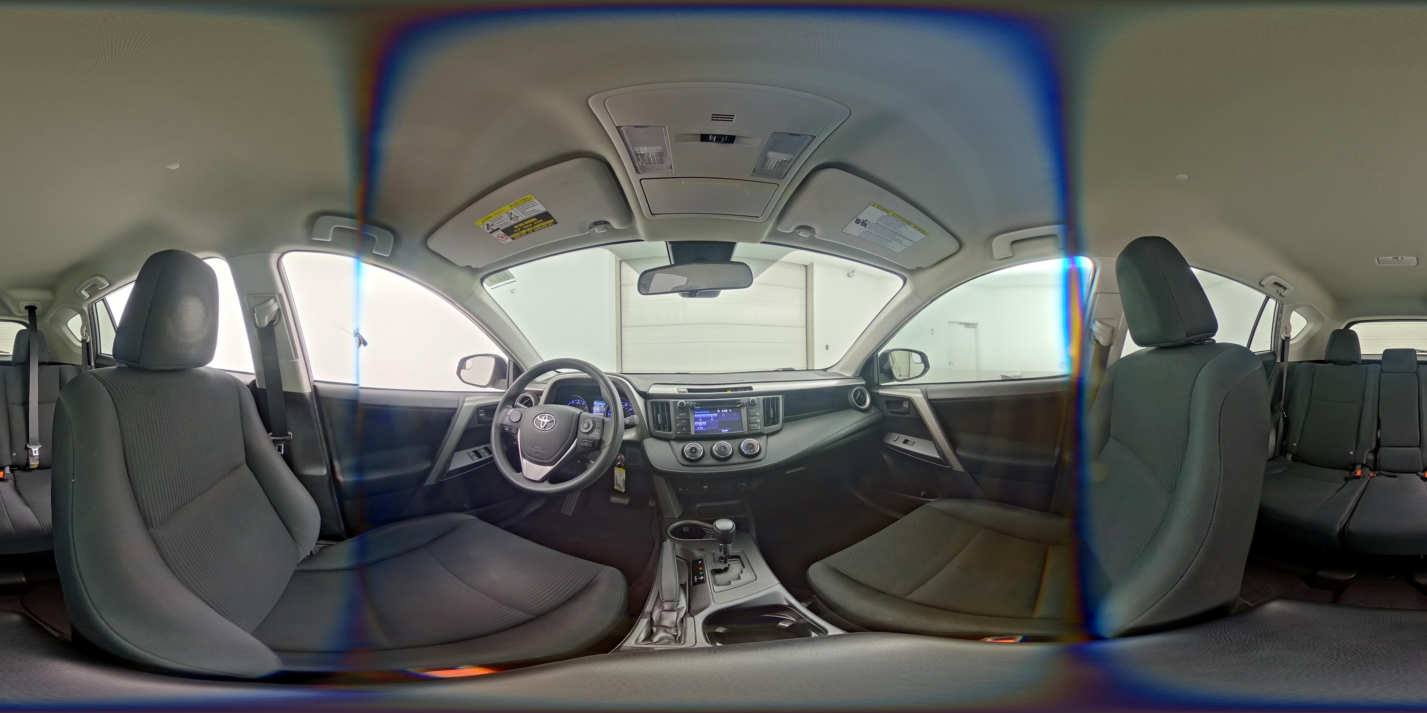 2018 Toyota RAV4 LE - Photo 24