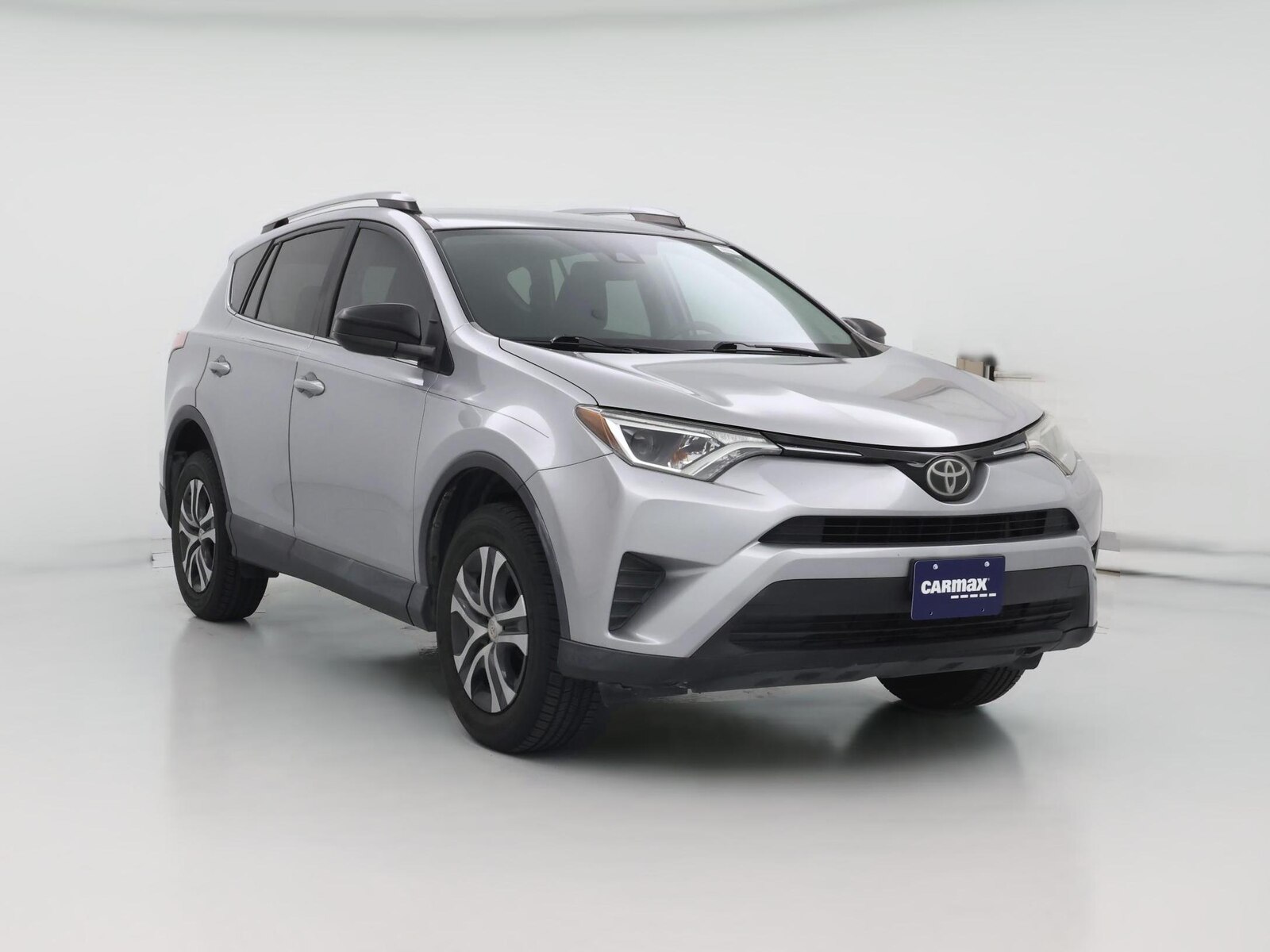 2018 Toyota RAV4 LE - Photo 1