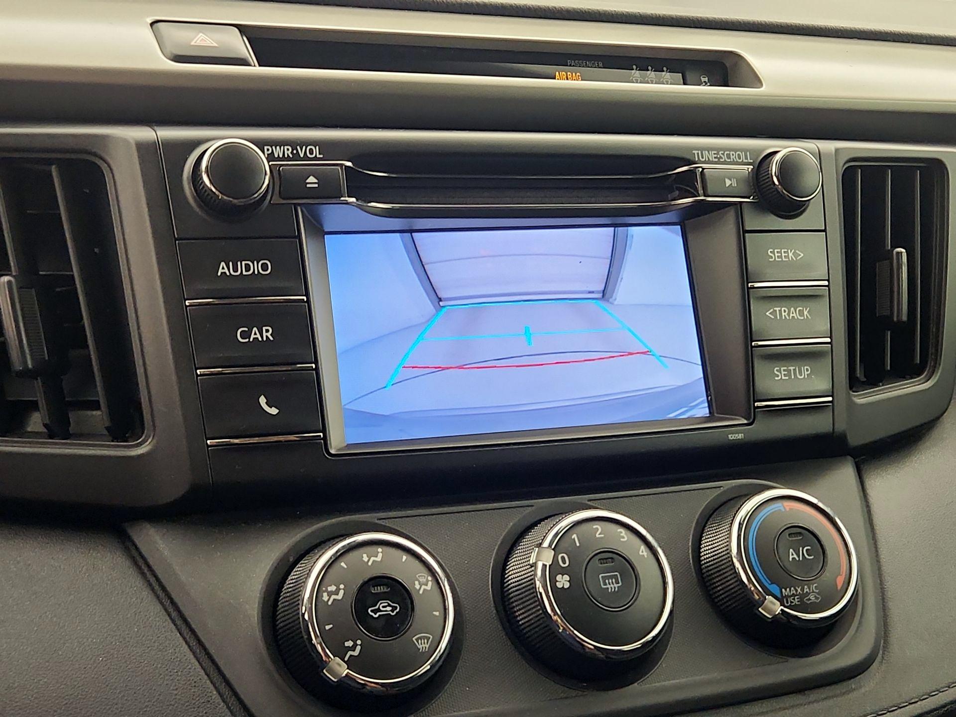 Thumbnail: 2018 Toyota RAV4 - 14