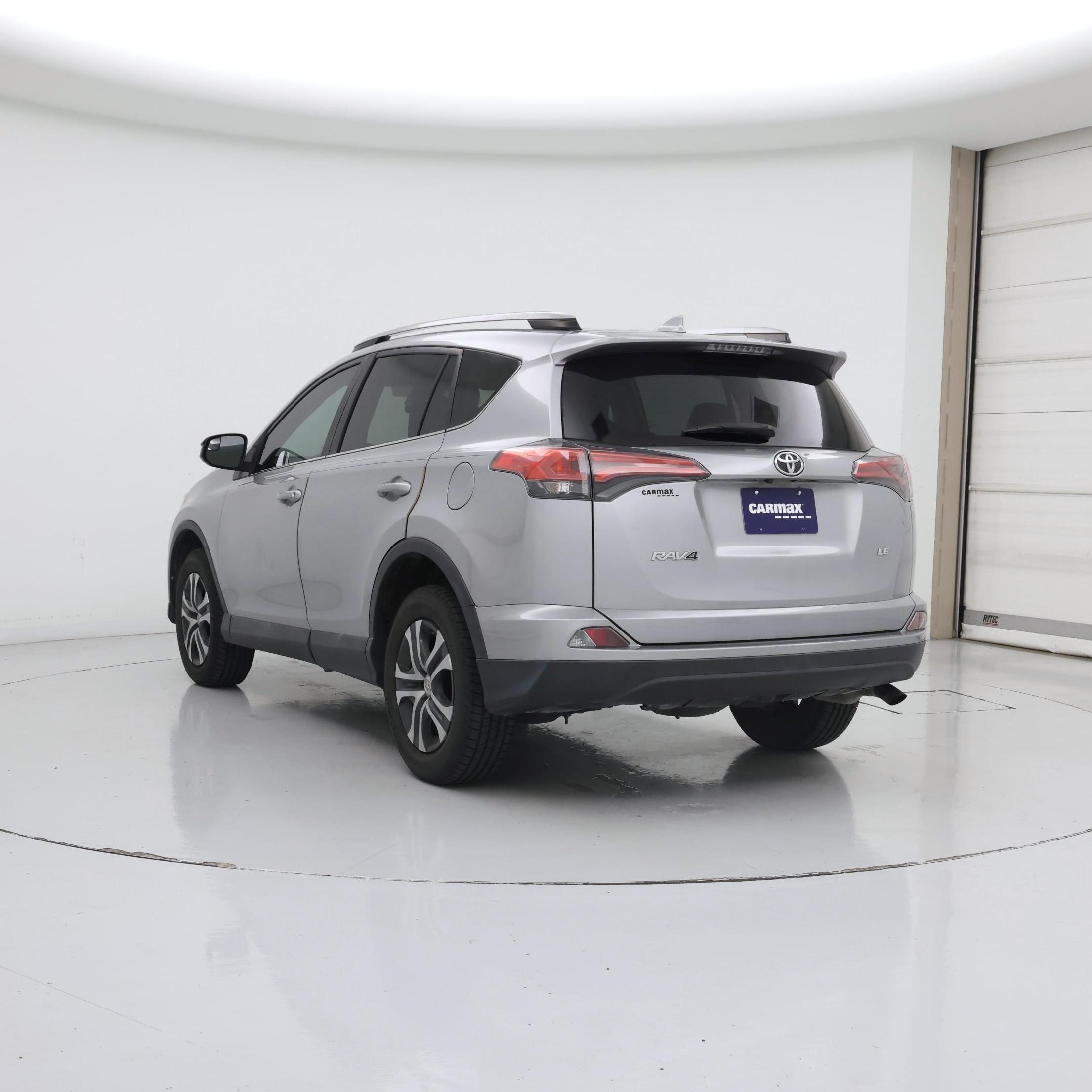 Thumbnail: 2018 Toyota RAV4 - 2