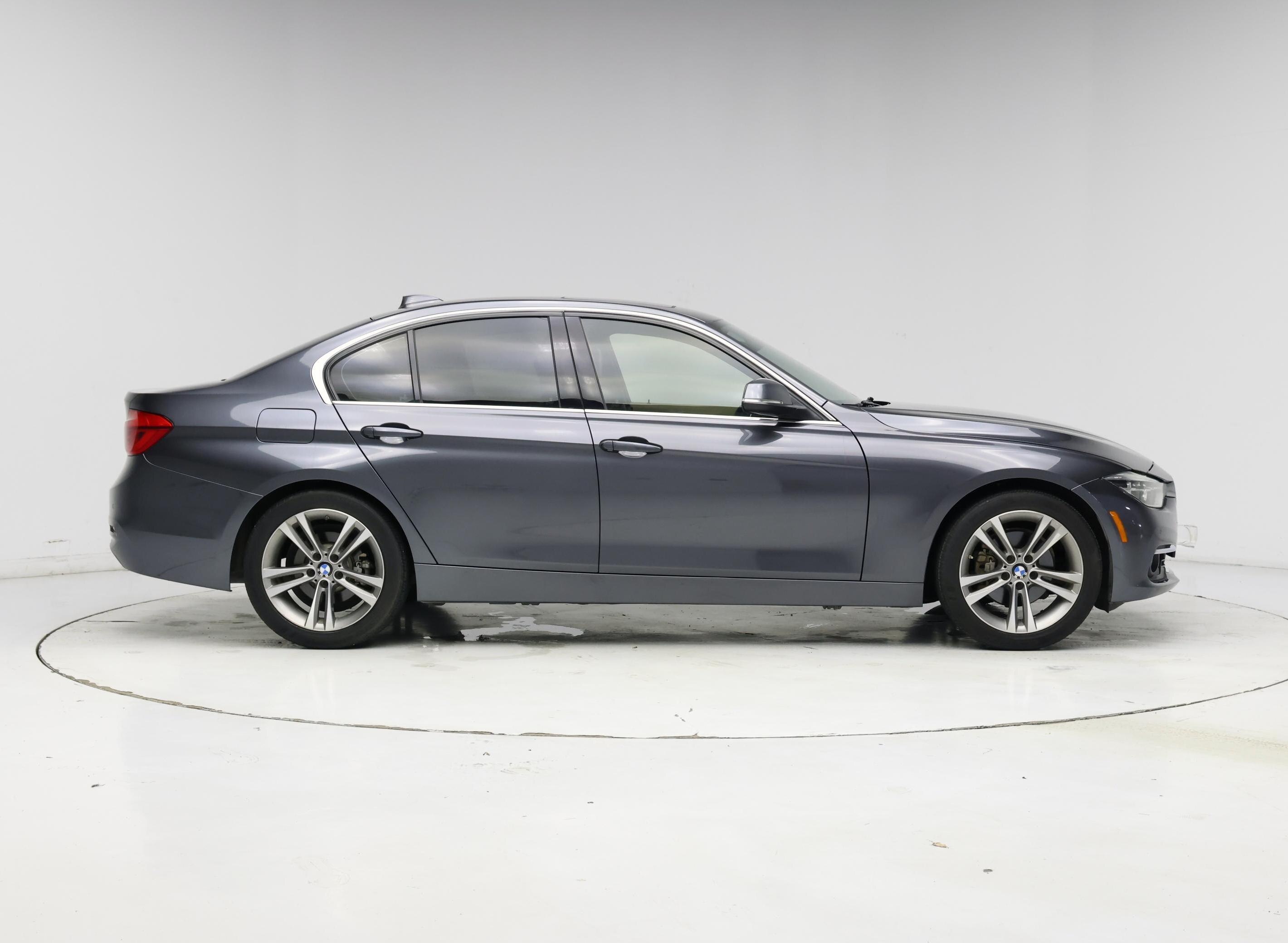 Thumbnail: 2016 BMW 3 Series - 7