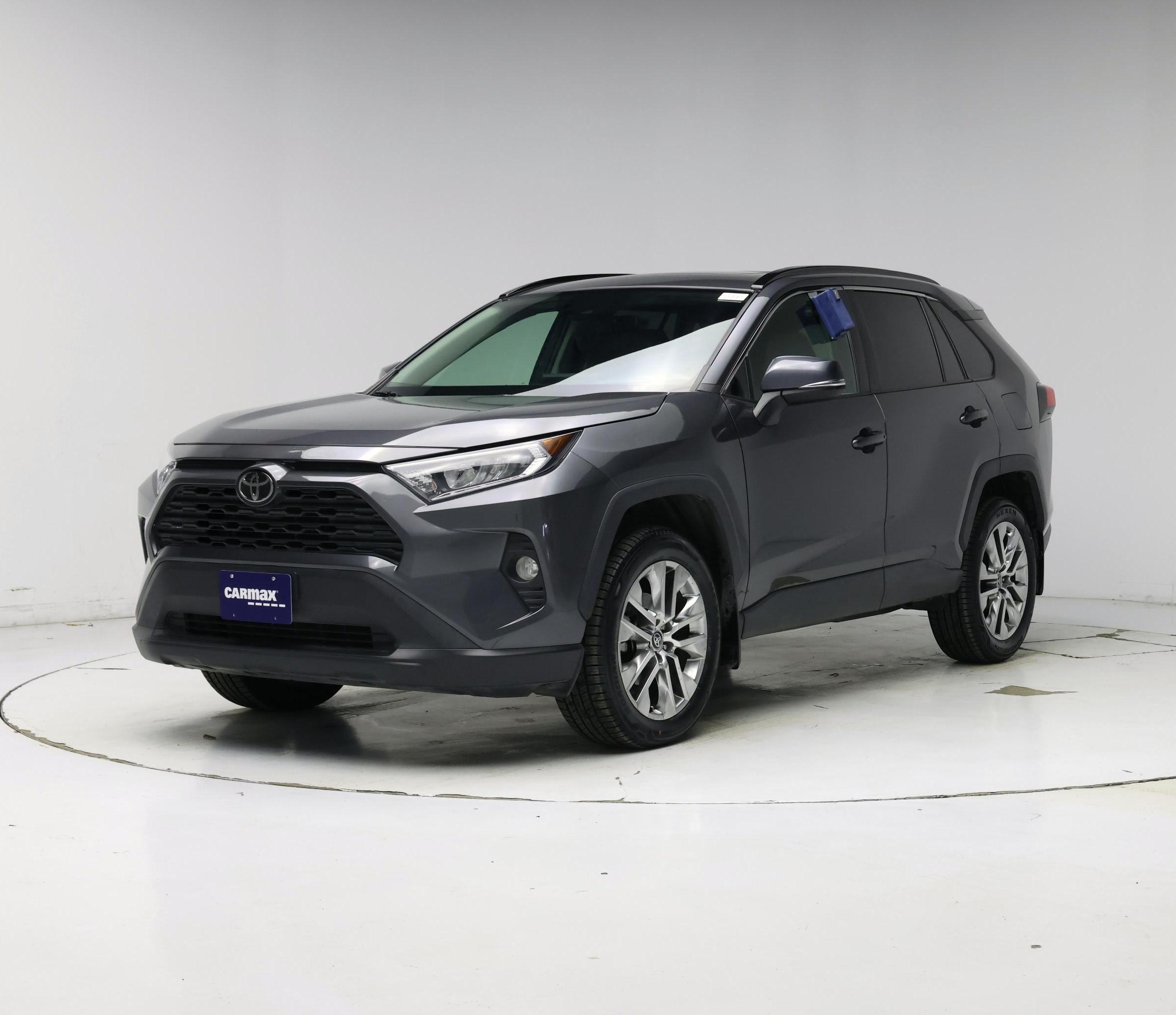 Thumbnail: 2021 Toyota RAV4 - 4