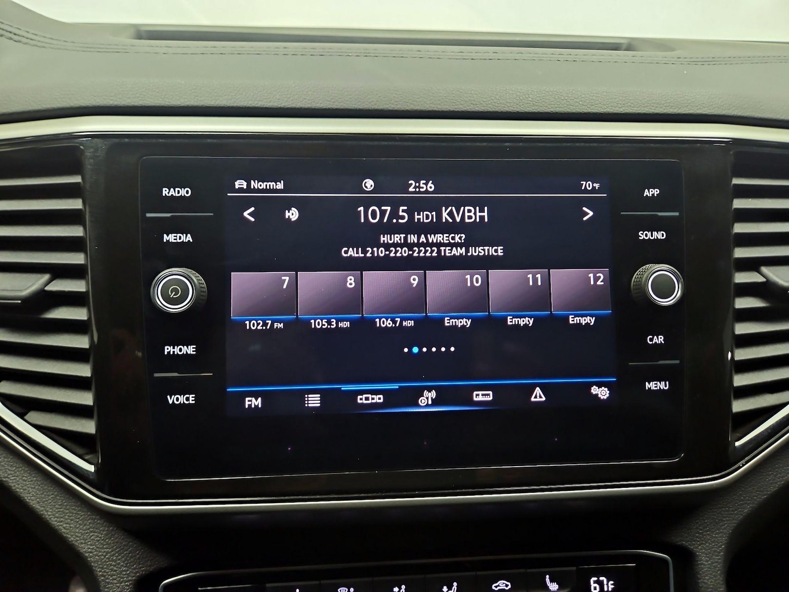 2022 Volkswagen Atlas Cross Sport SE w/Tech - Photo 16