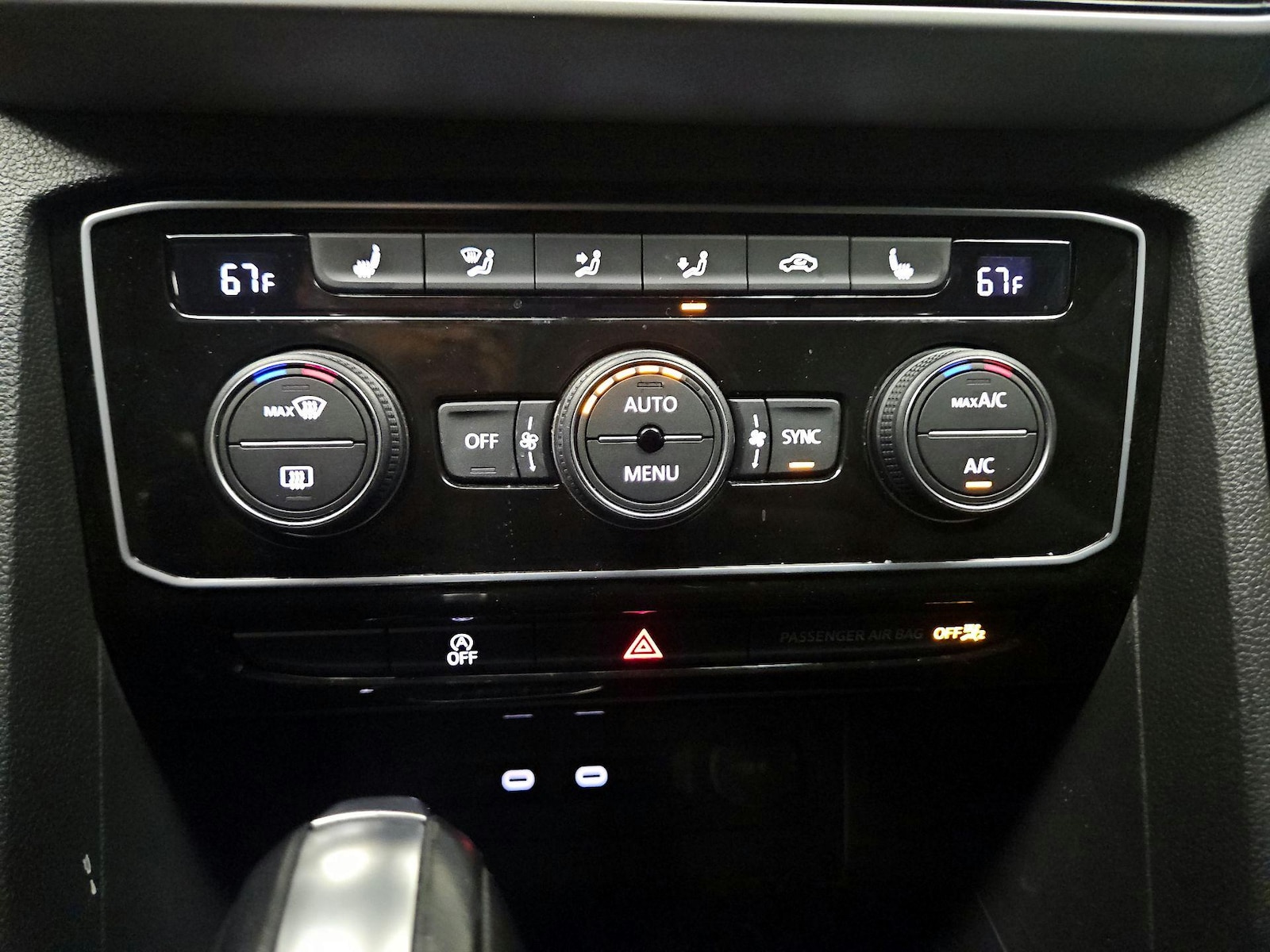 2022 Volkswagen Atlas Cross Sport SE w/Tech - Photo 17