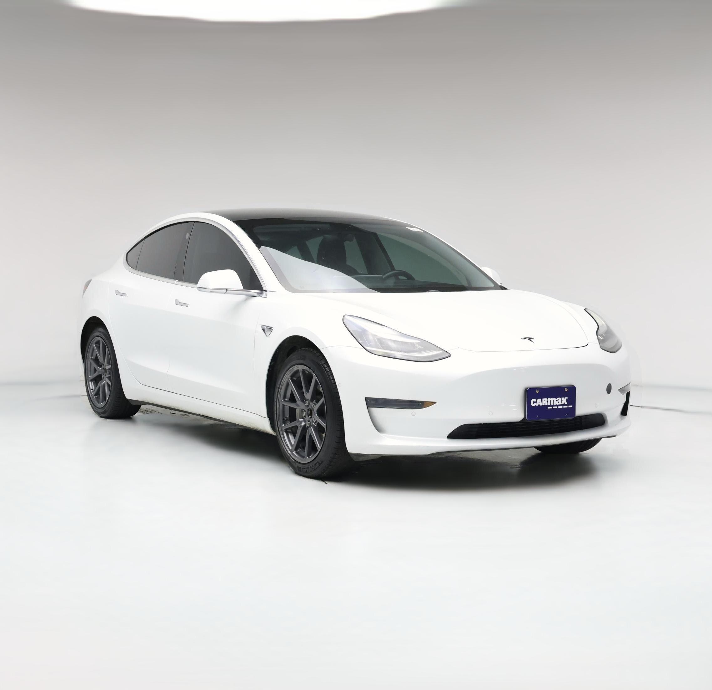 Thumbnail: 2020 Tesla Model 3 - 1