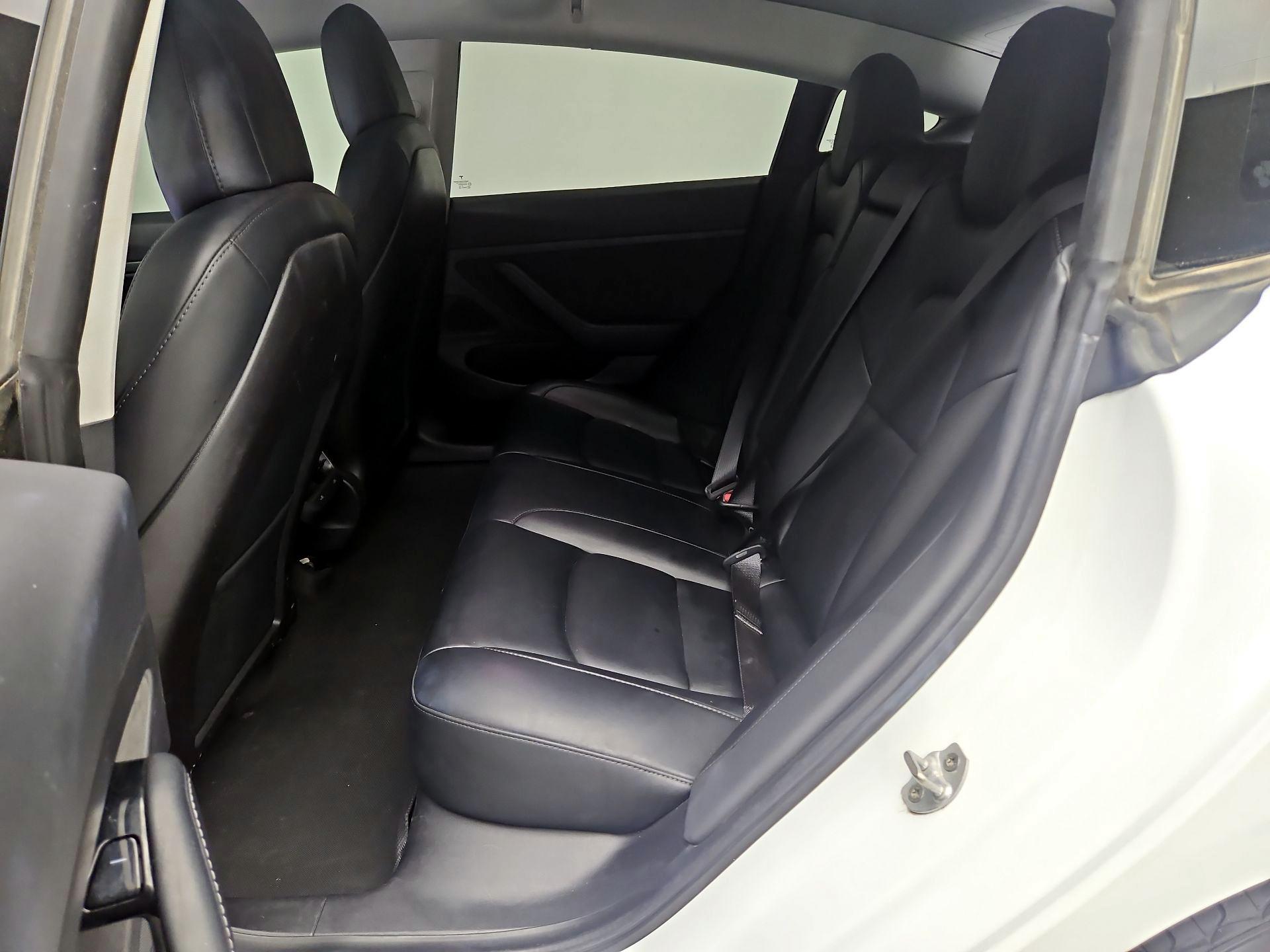 Thumbnail: 2020 Tesla Model 3 - 19