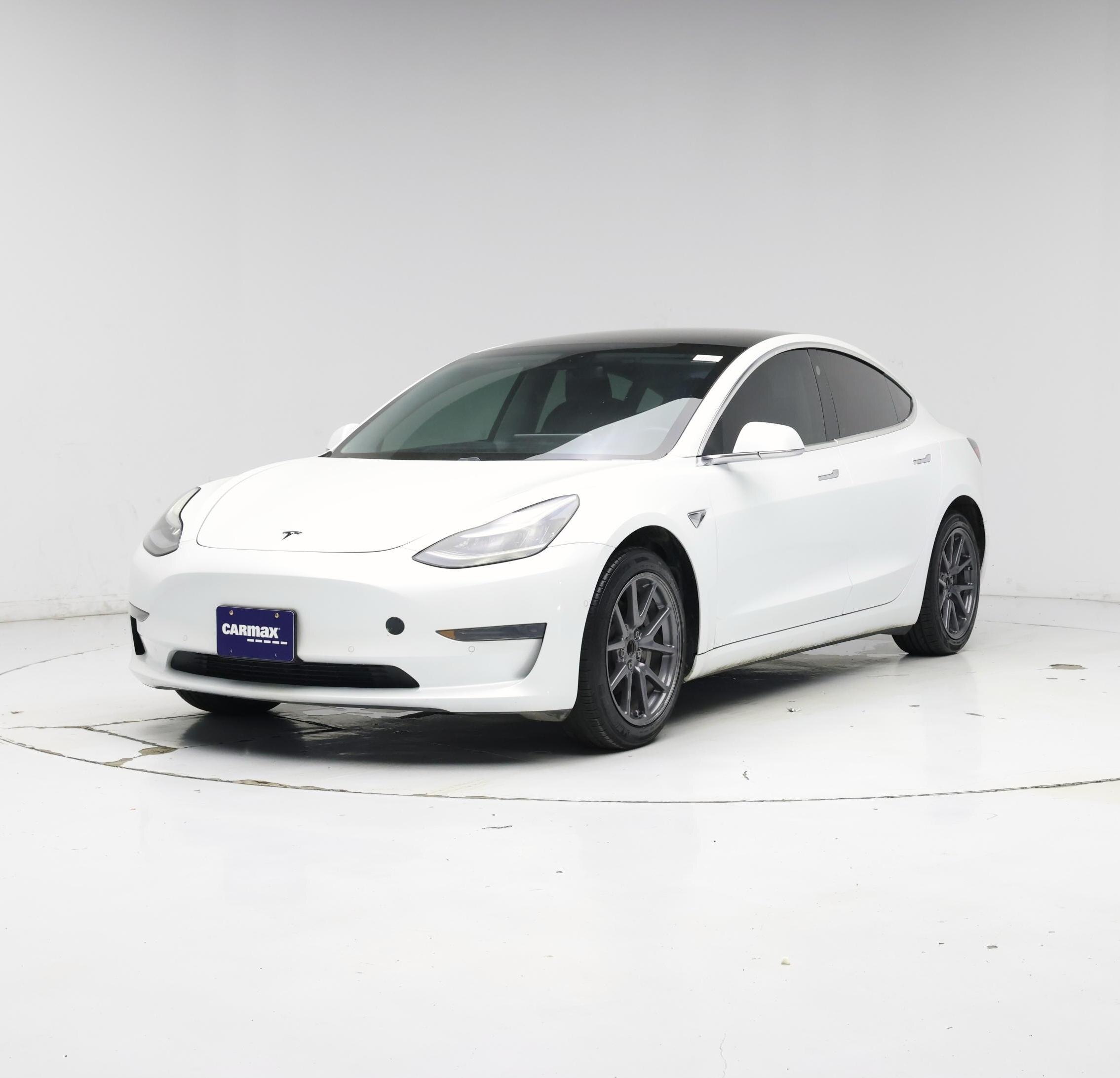 Thumbnail: 2020 Tesla Model 3 - 4