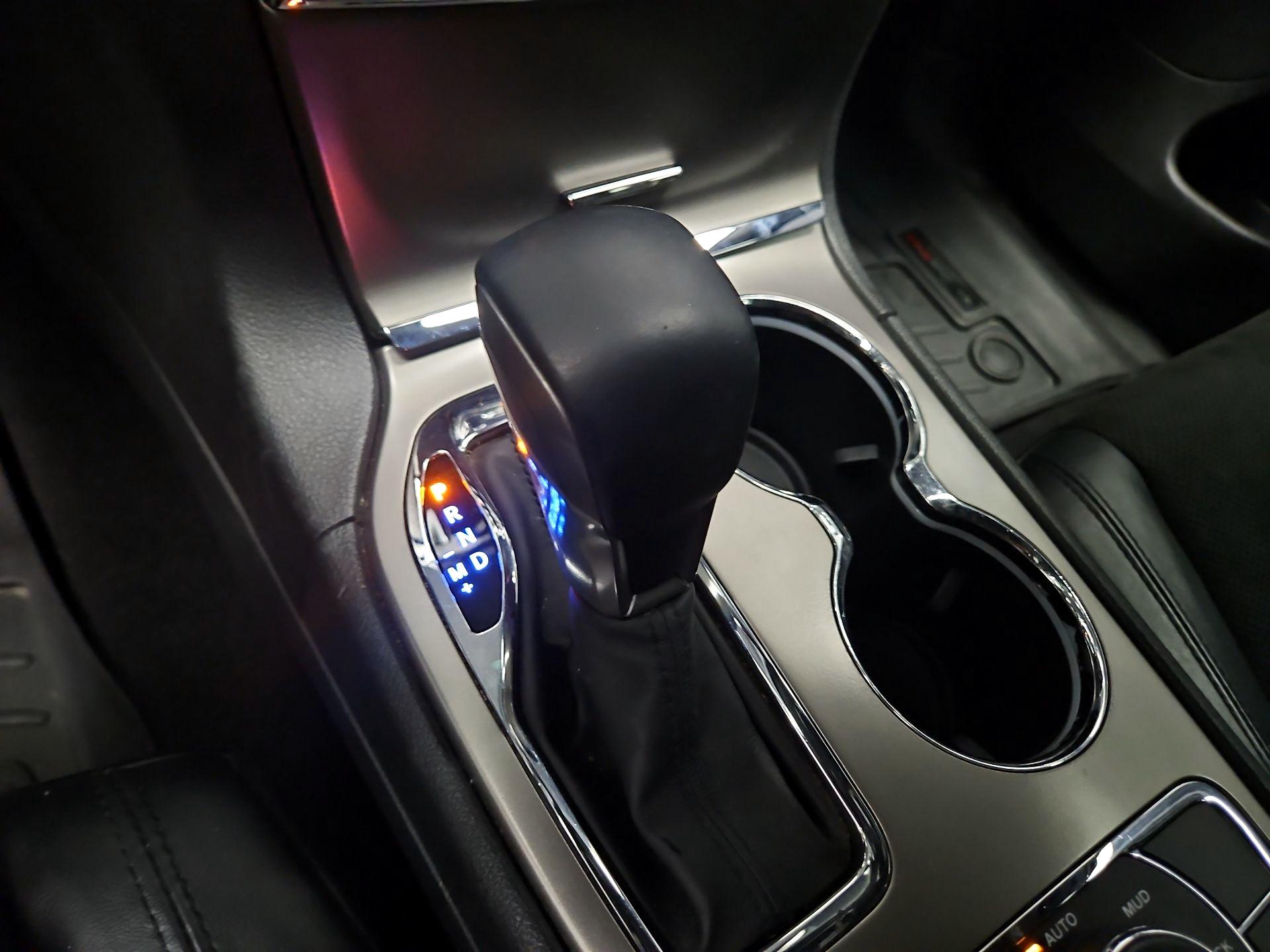 Thumbnail: 2019 Jeep Grand Cherokee - 18