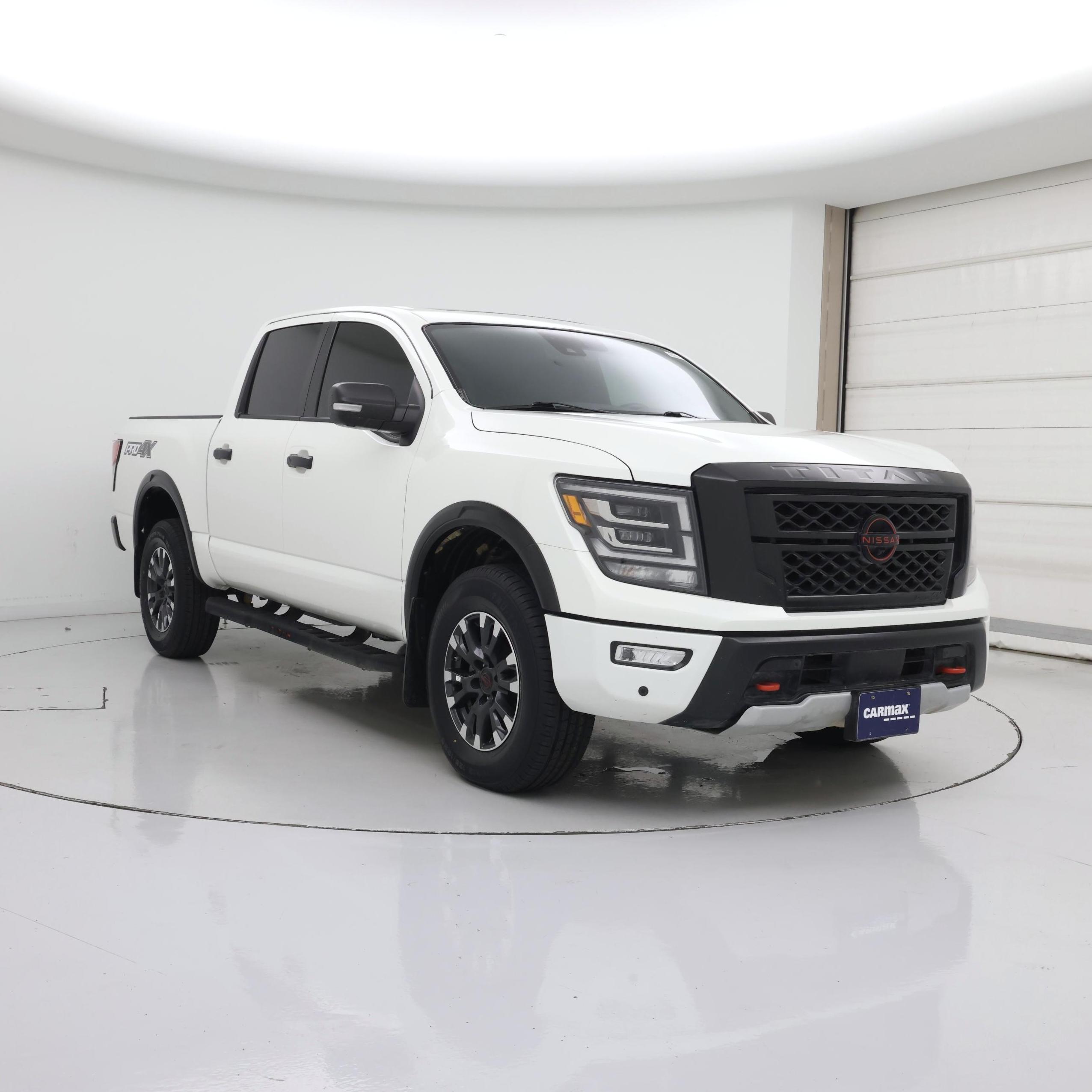White 2024 Nissan Titan Pickup Truck Four-Wheel Drive Automatic