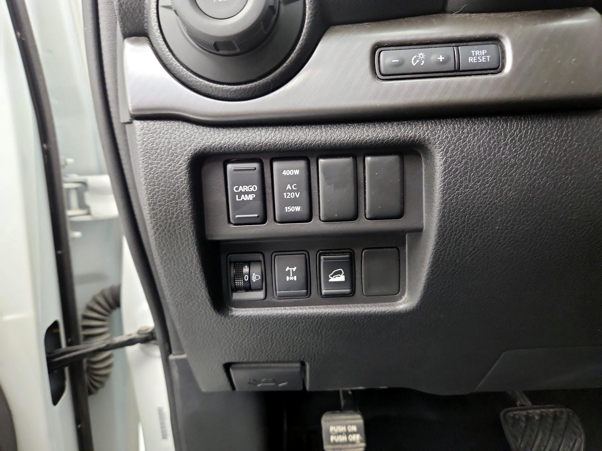 Thumbnail: 2024 Nissan Titan - 13