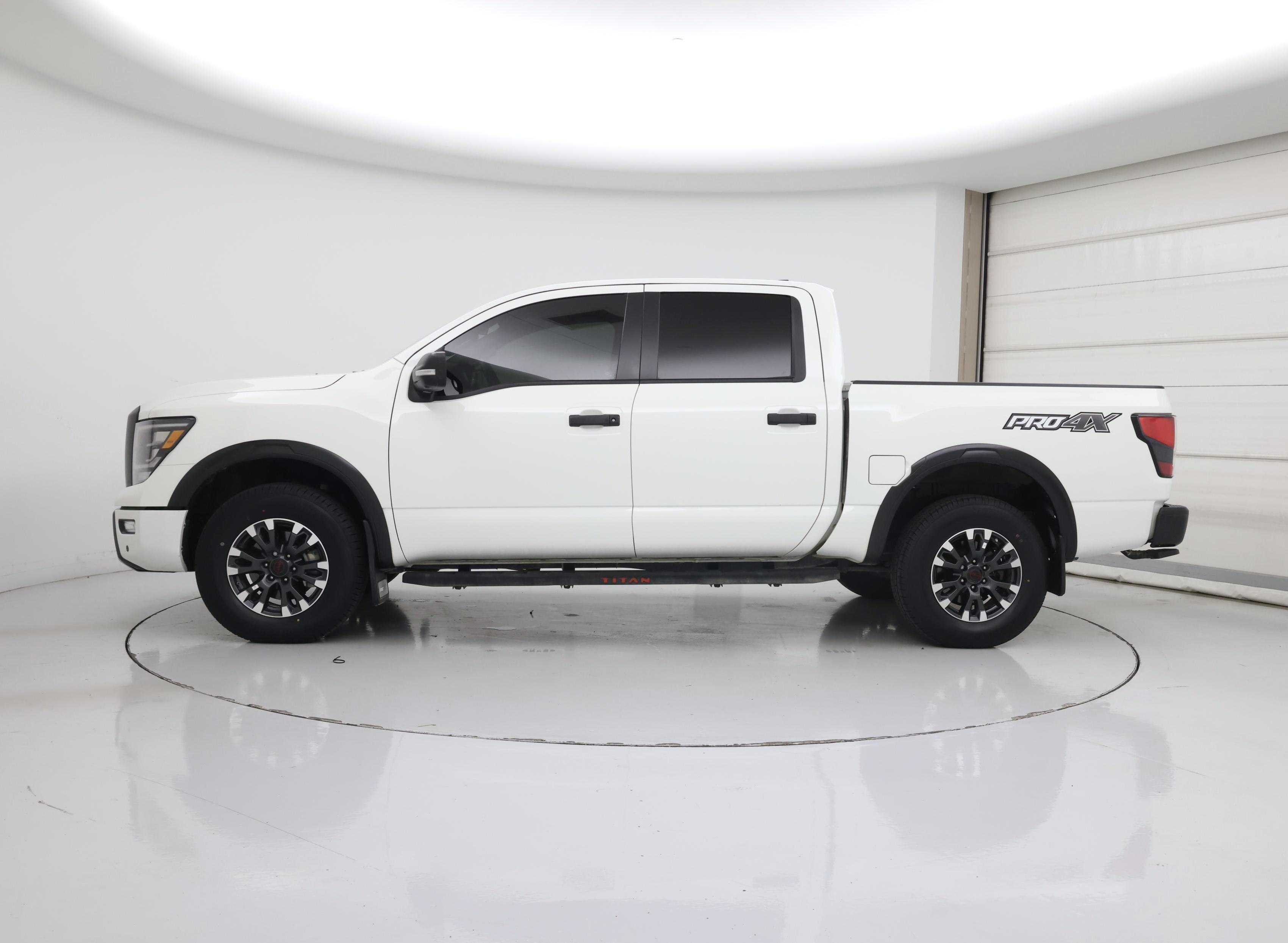 Thumbnail: 2024 Nissan Titan - 3
