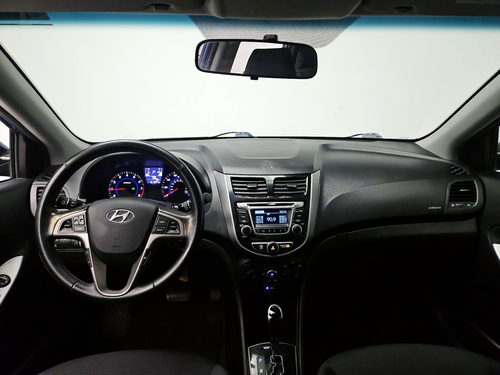 2017 Hyundai Accent Sport - Photo 10