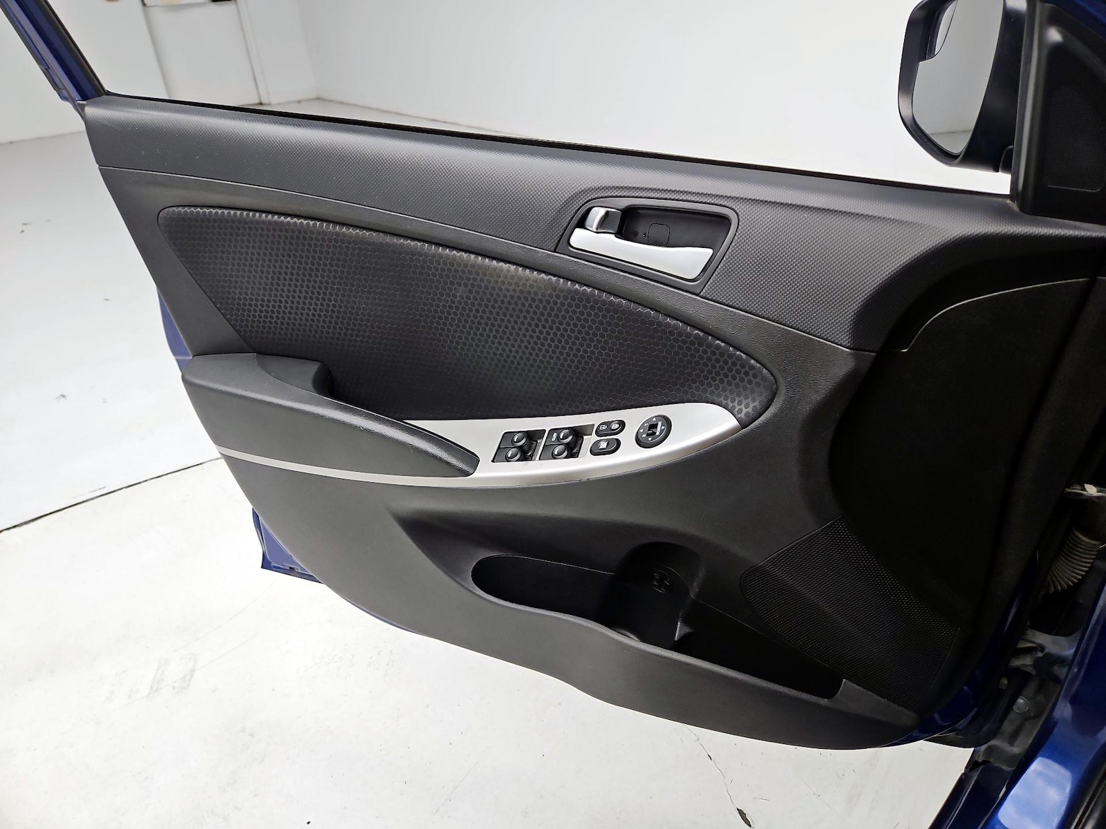 2017 Hyundai Accent Sport - Photo 13