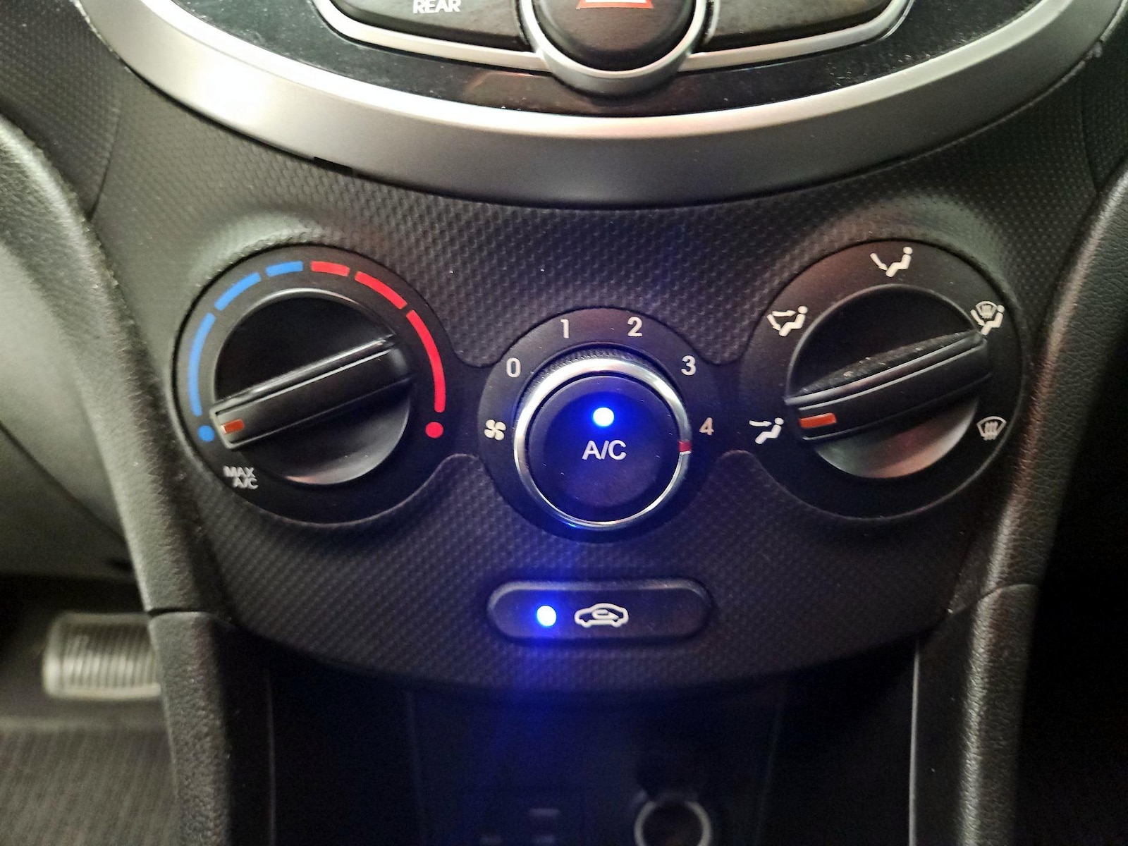 2017 Hyundai Accent Sport - Photo 16