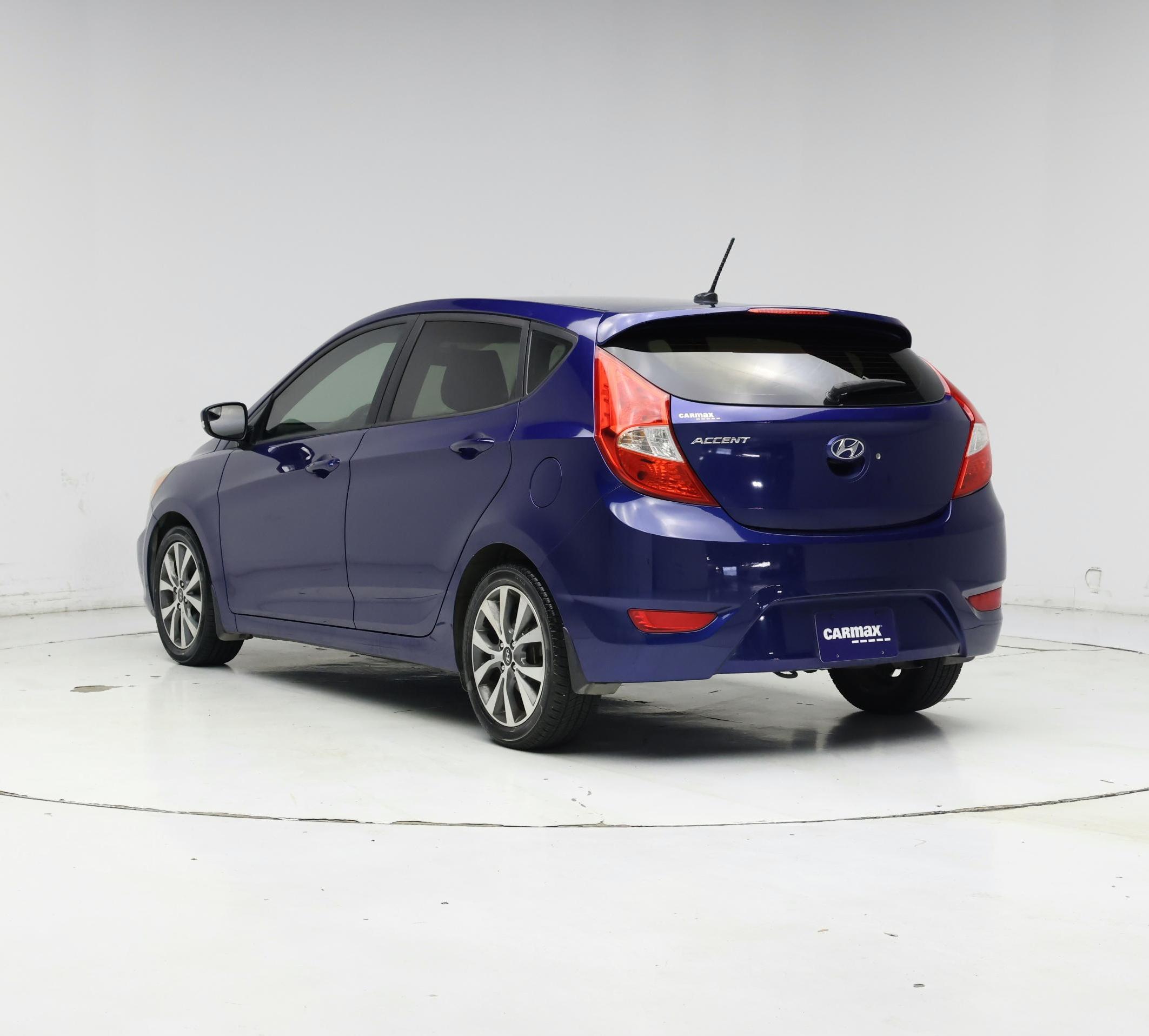 Thumbnail: 2017 Hyundai Accent - 2