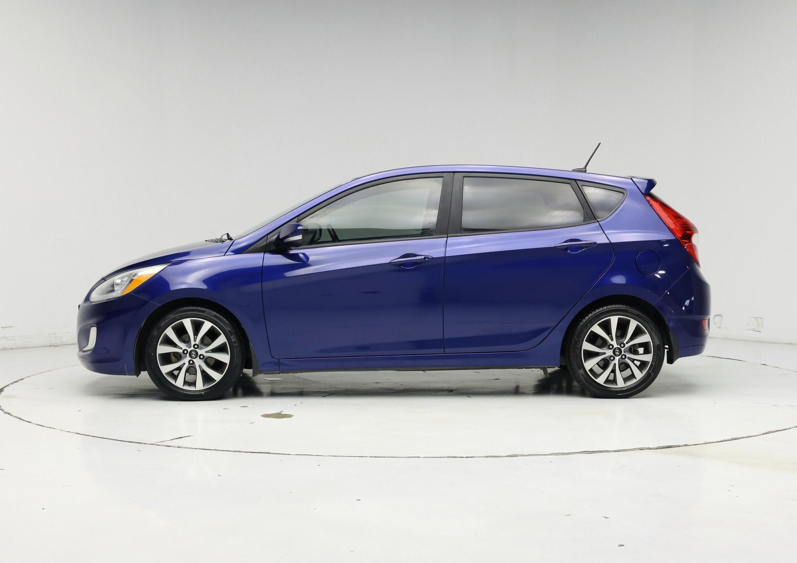 Thumbnail: 2017 Hyundai Accent - 3