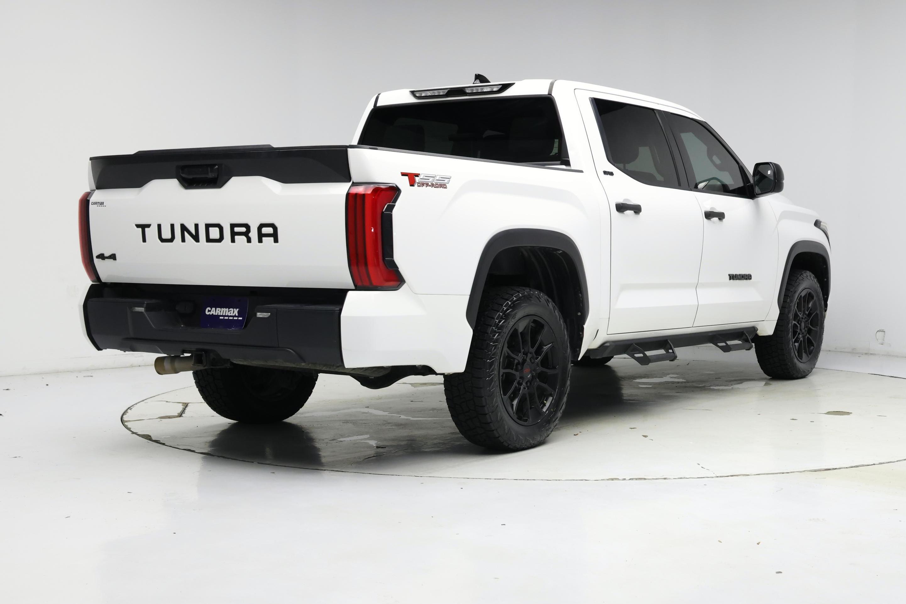 Thumbnail: 2022 Toyota Tundra - 8