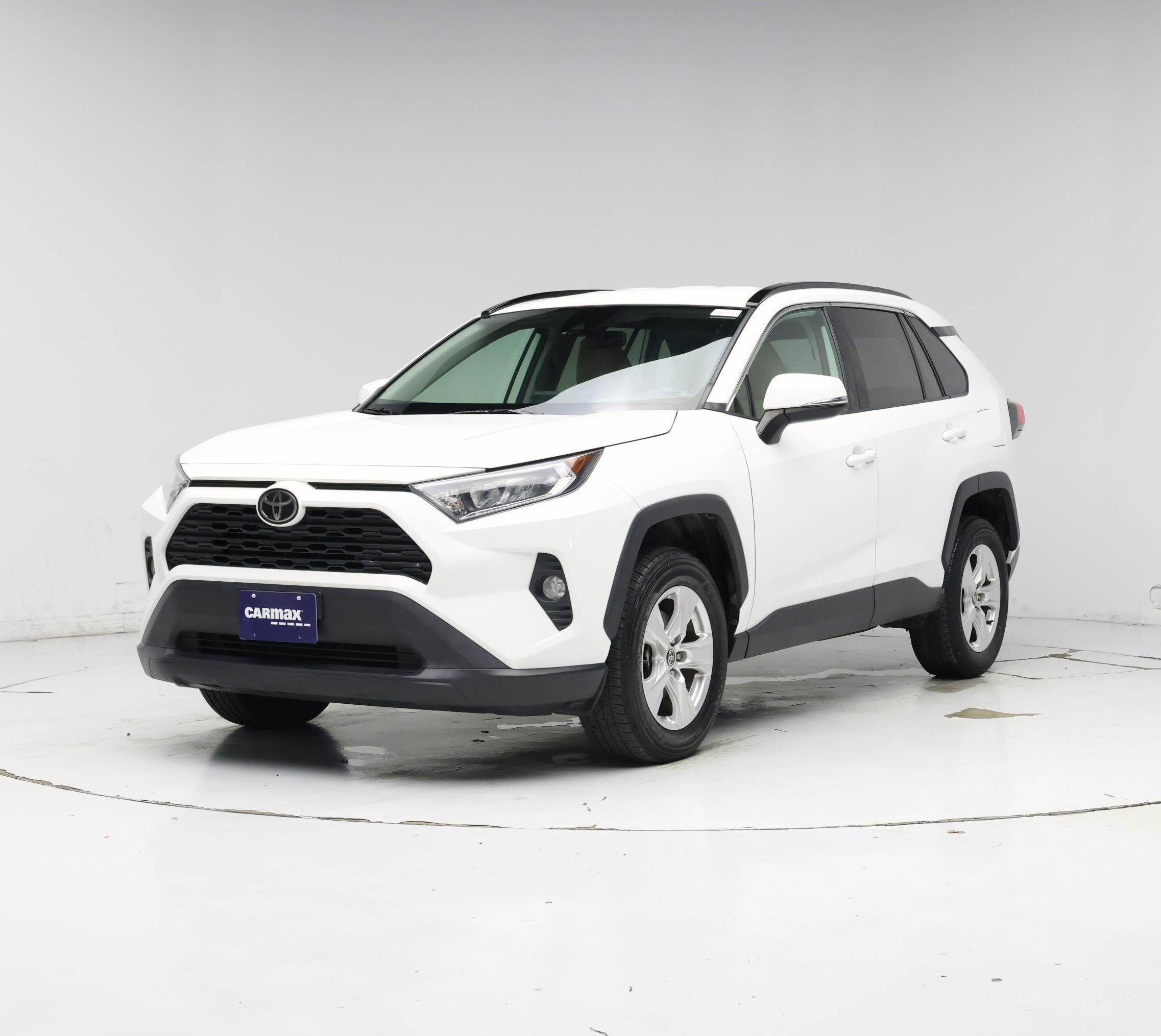 Thumbnail: 2021 Toyota RAV4 - 4