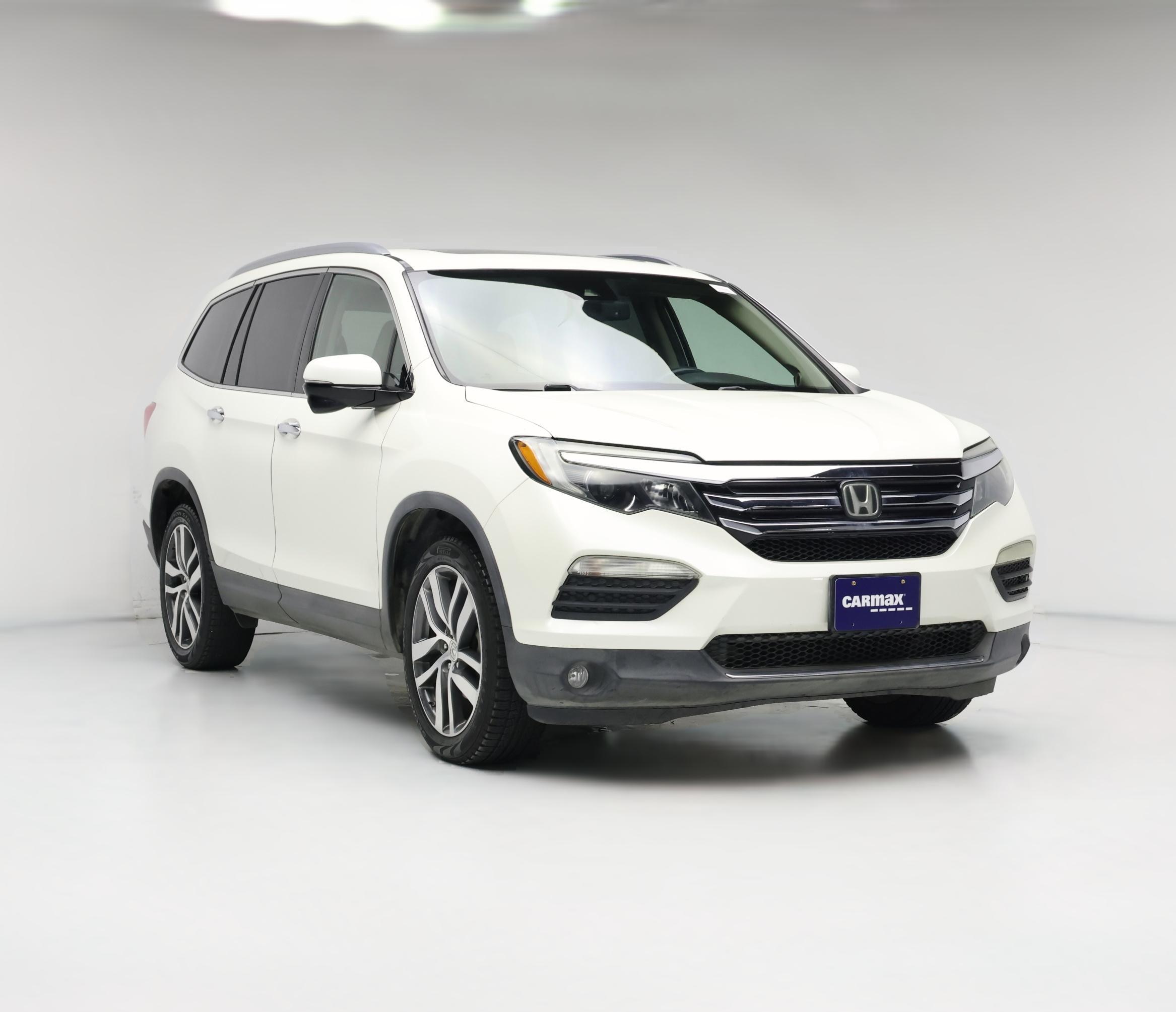 Thumbnail: 2017 Honda Pilot - 1