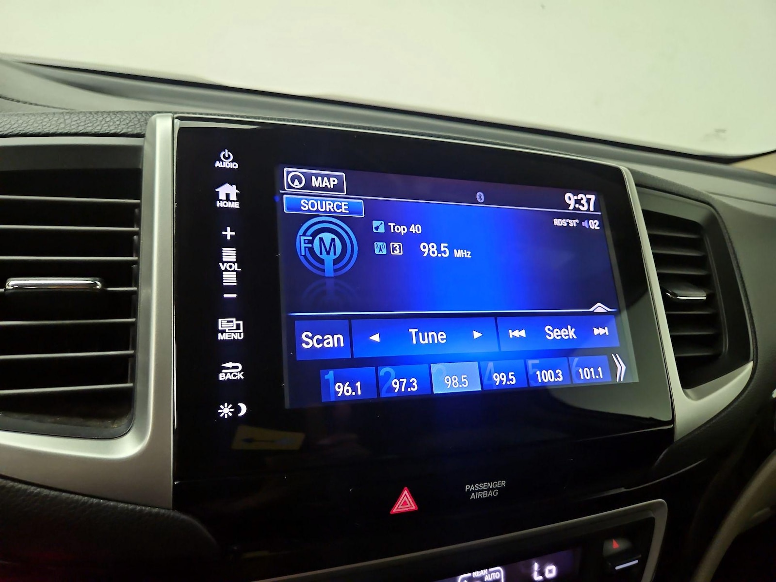 2017 Honda Pilot Touring - Photo 17