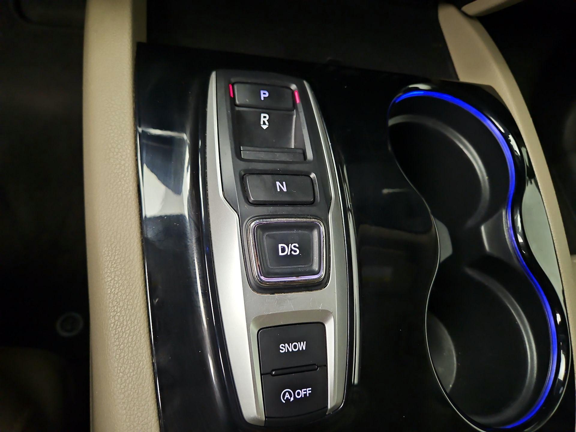Thumbnail: 2017 Honda Pilot - 18