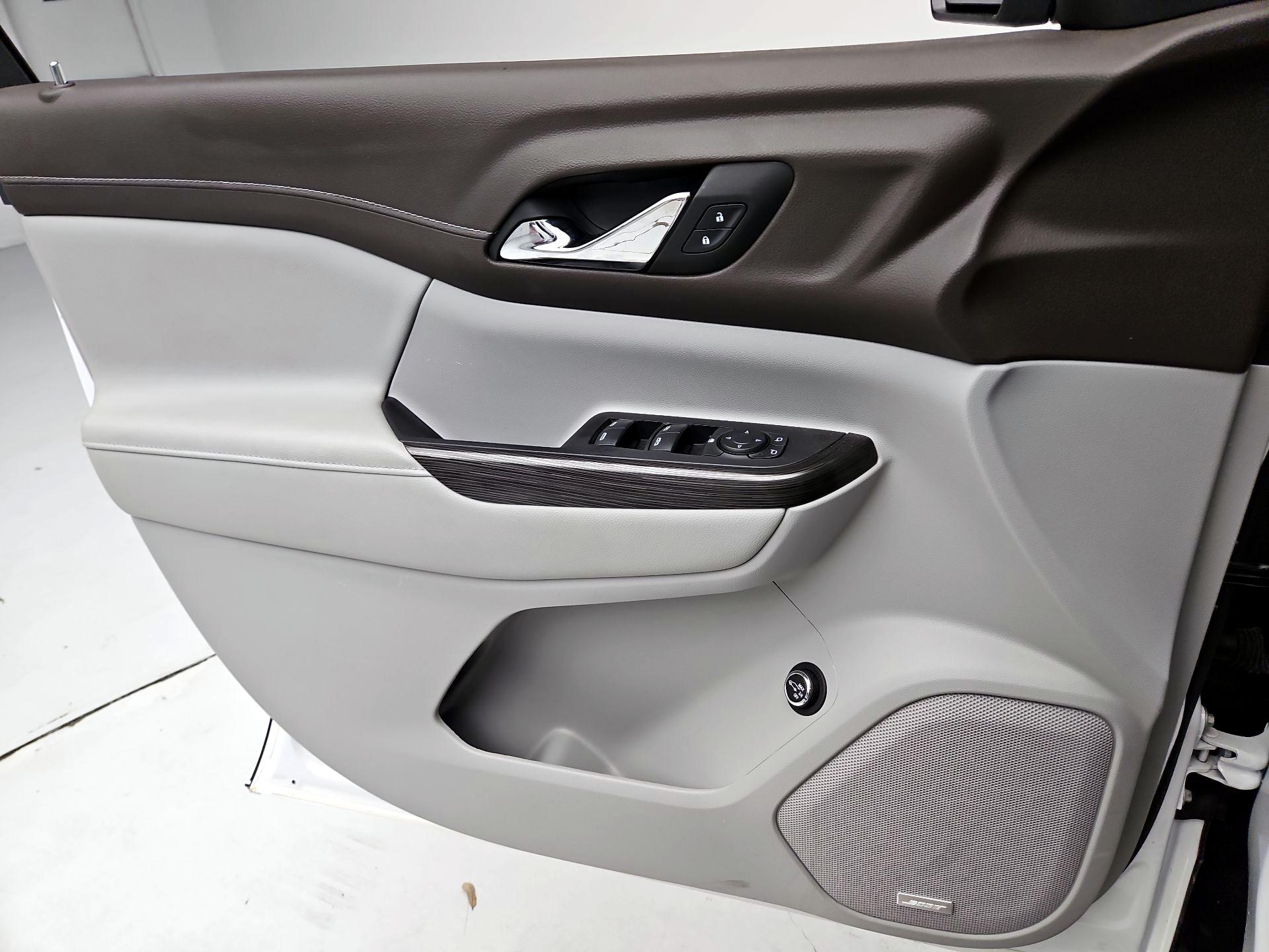 Thumbnail: 2023 GMC Acadia - 12