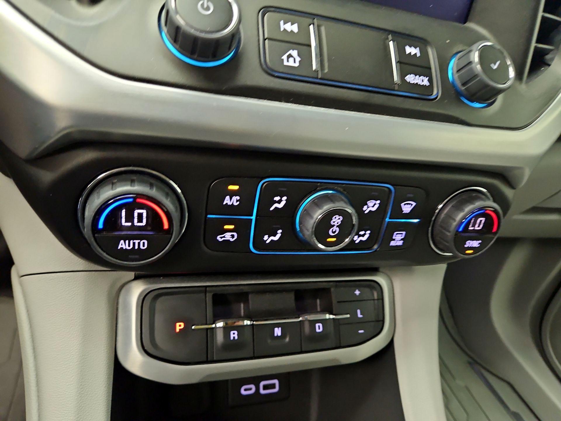 Thumbnail: 2023 GMC Acadia - 16