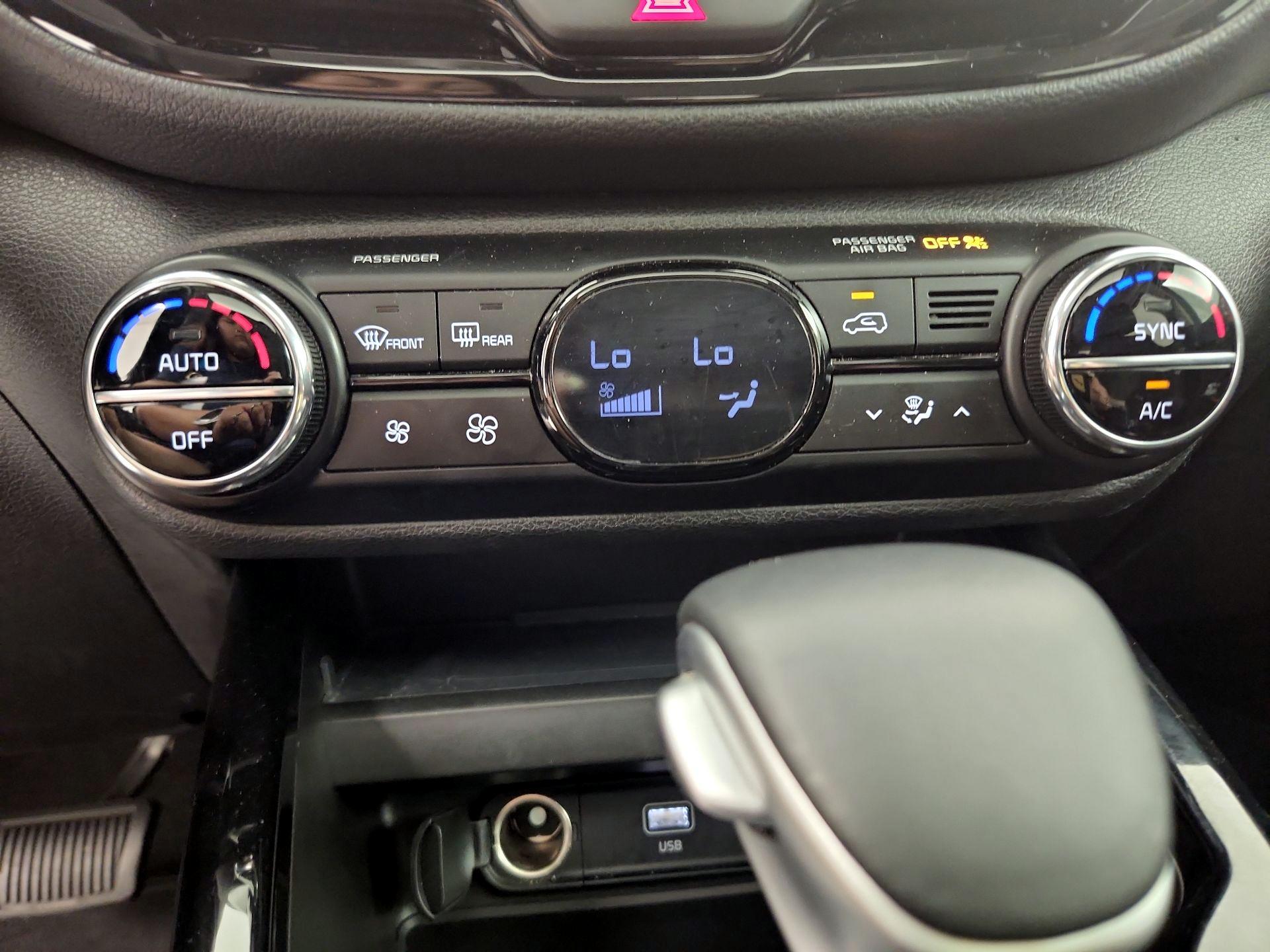 Thumbnail: 2023 Kia Soul - 17